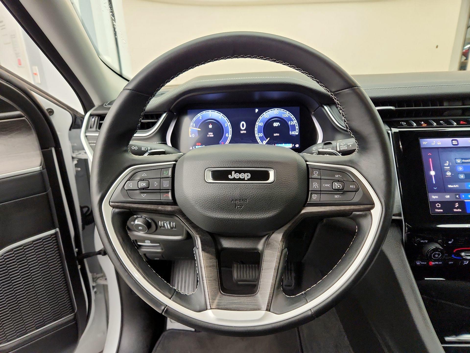 Thumbnail: 2022 Jeep Grand Cherokee - 10