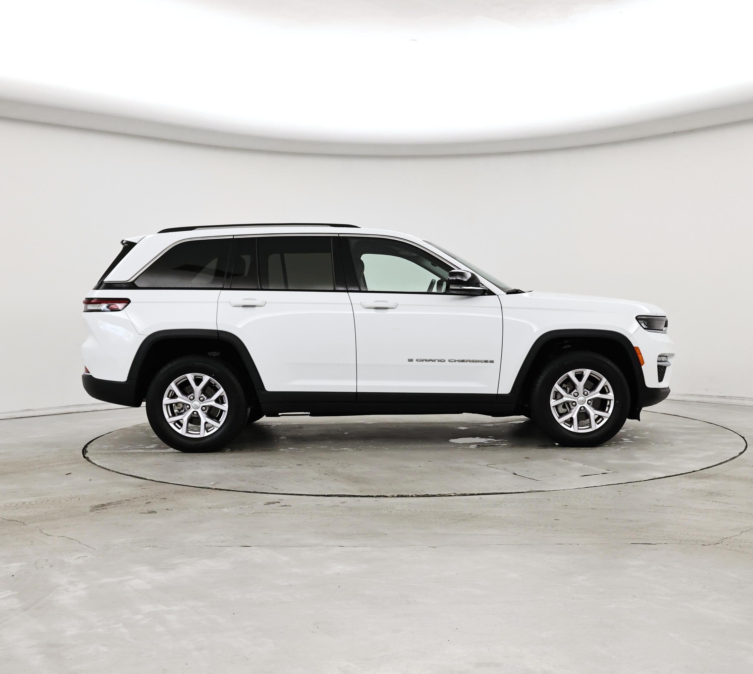 Thumbnail: 2022 Jeep Grand Cherokee - 7