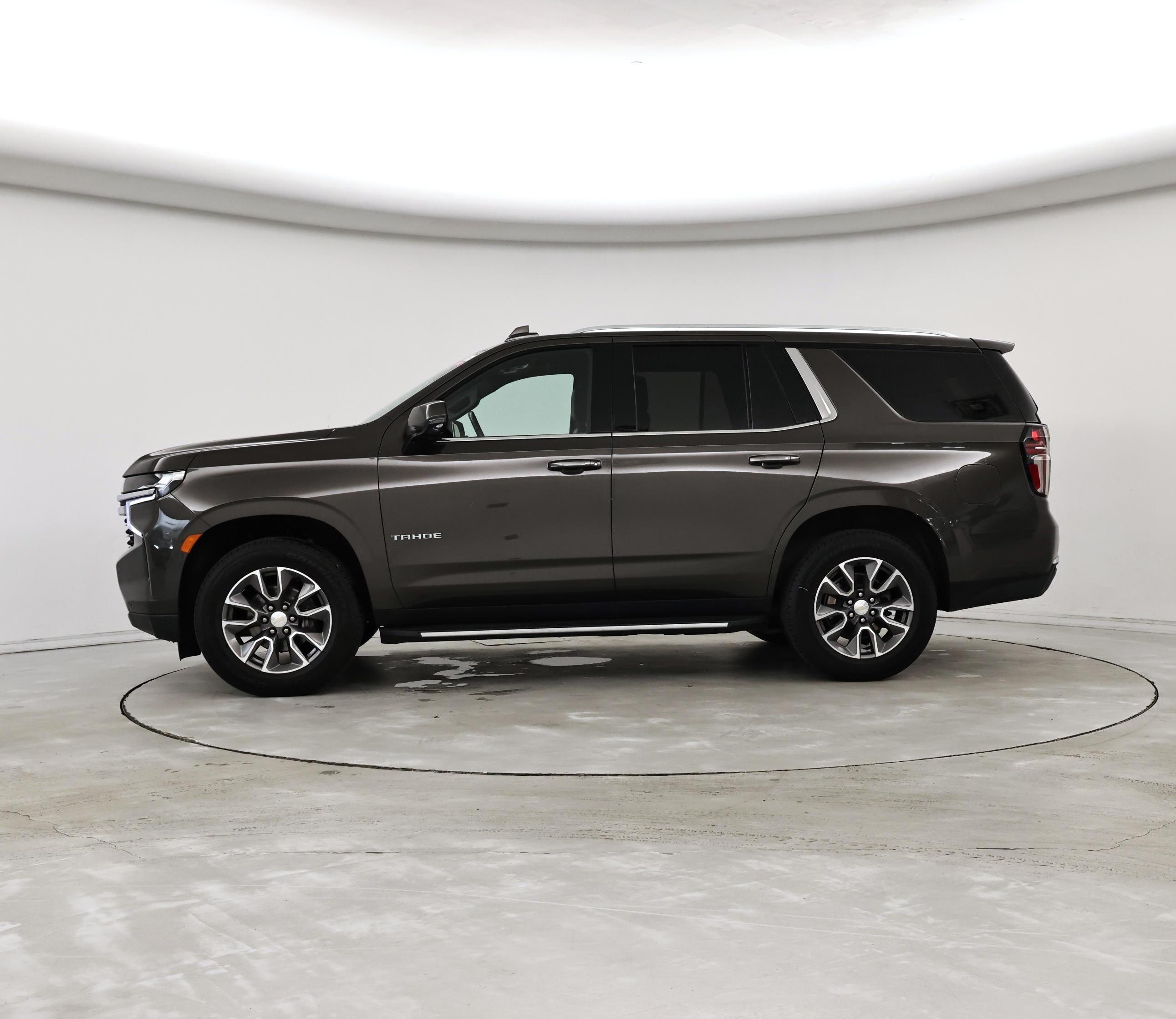 Thumbnail: 2021 Chevrolet Tahoe - 3