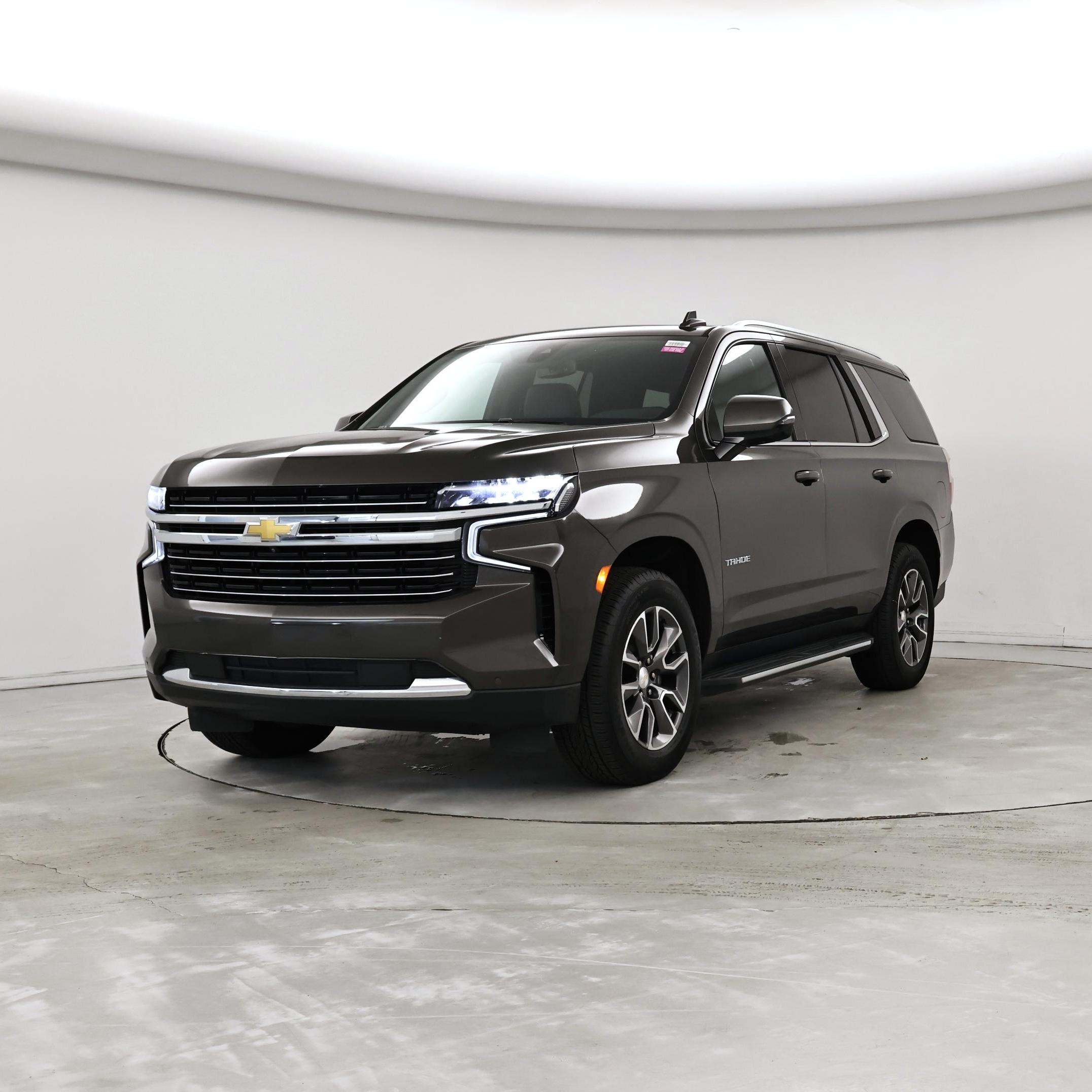 Thumbnail: 2021 Chevrolet Tahoe - 4