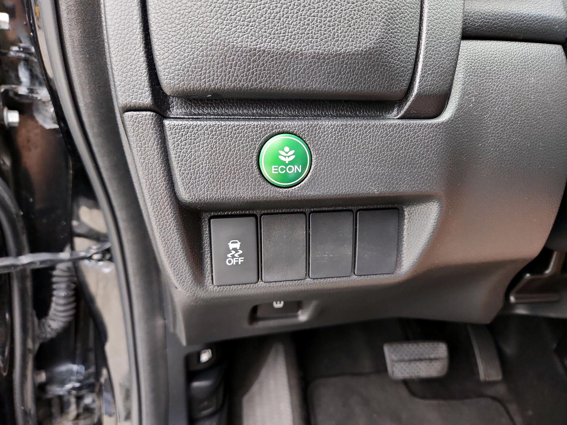 Thumbnail: 2015 Honda Fit - 13