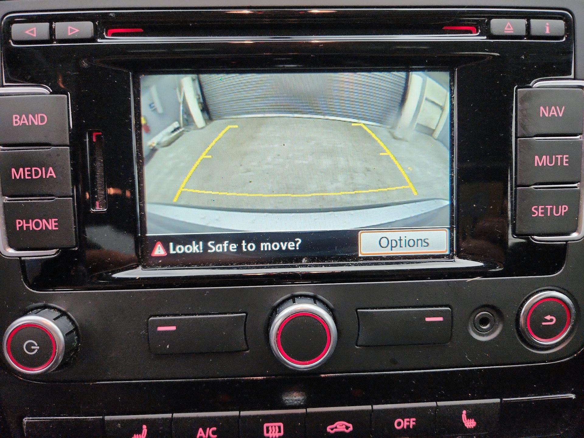 Thumbnail: 2015 Volkswagen Passat - 15