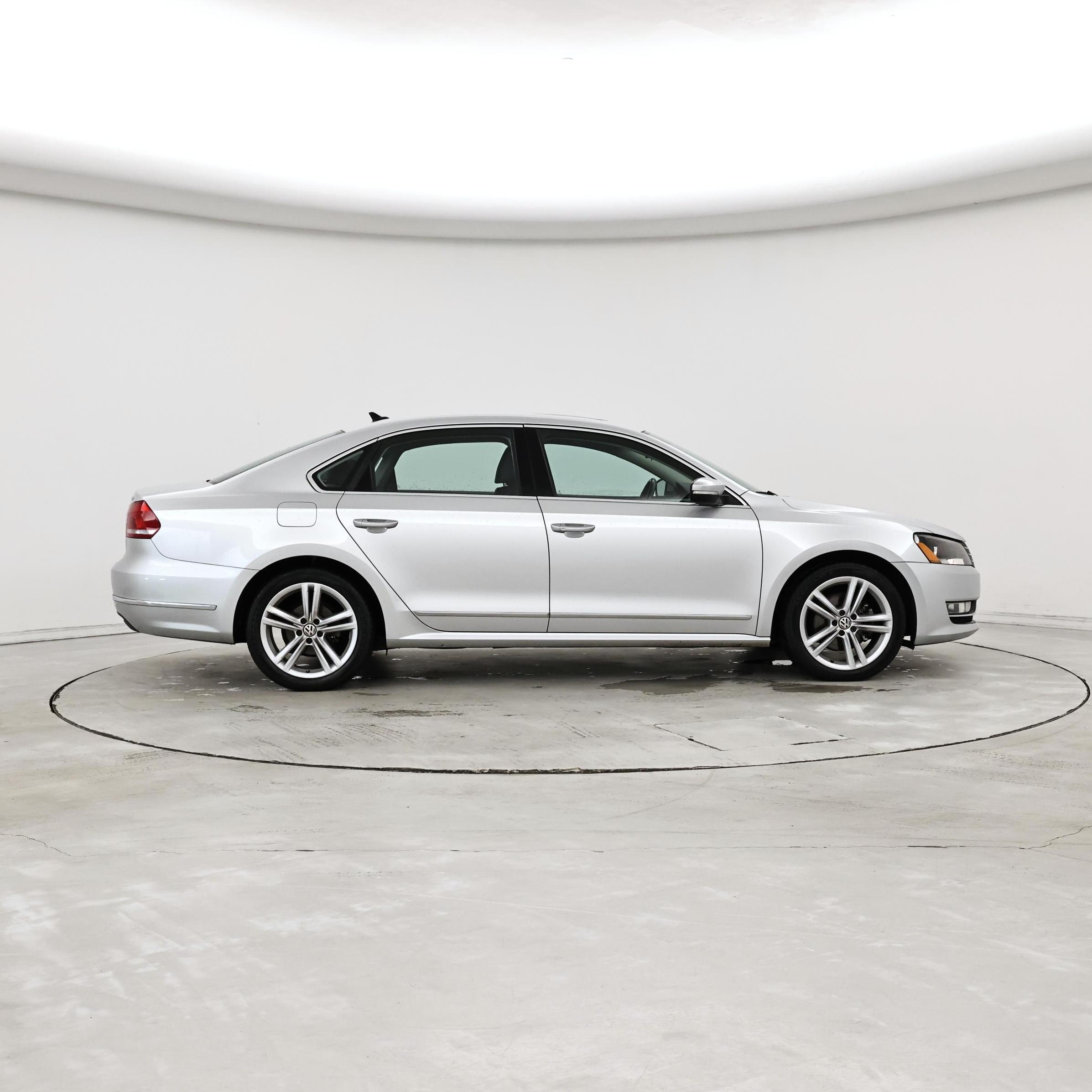 Thumbnail: 2015 Volkswagen Passat - 7