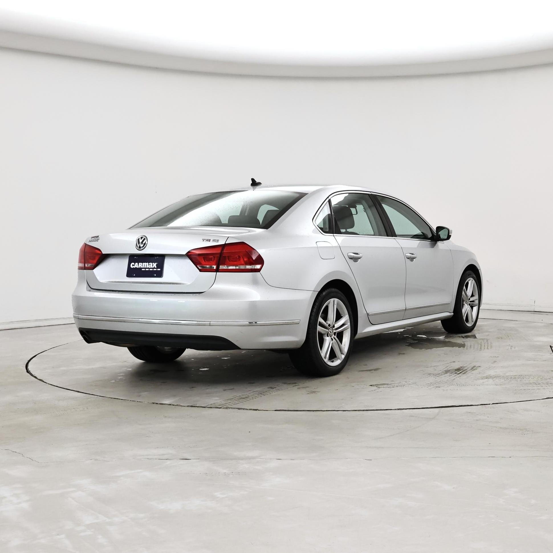 Thumbnail: 2015 Volkswagen Passat - 8