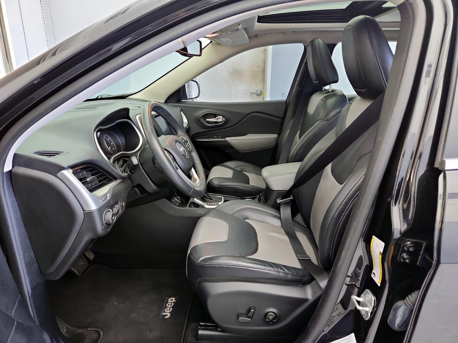 Thumbnail: 2014 Jeep Cherokee - 11