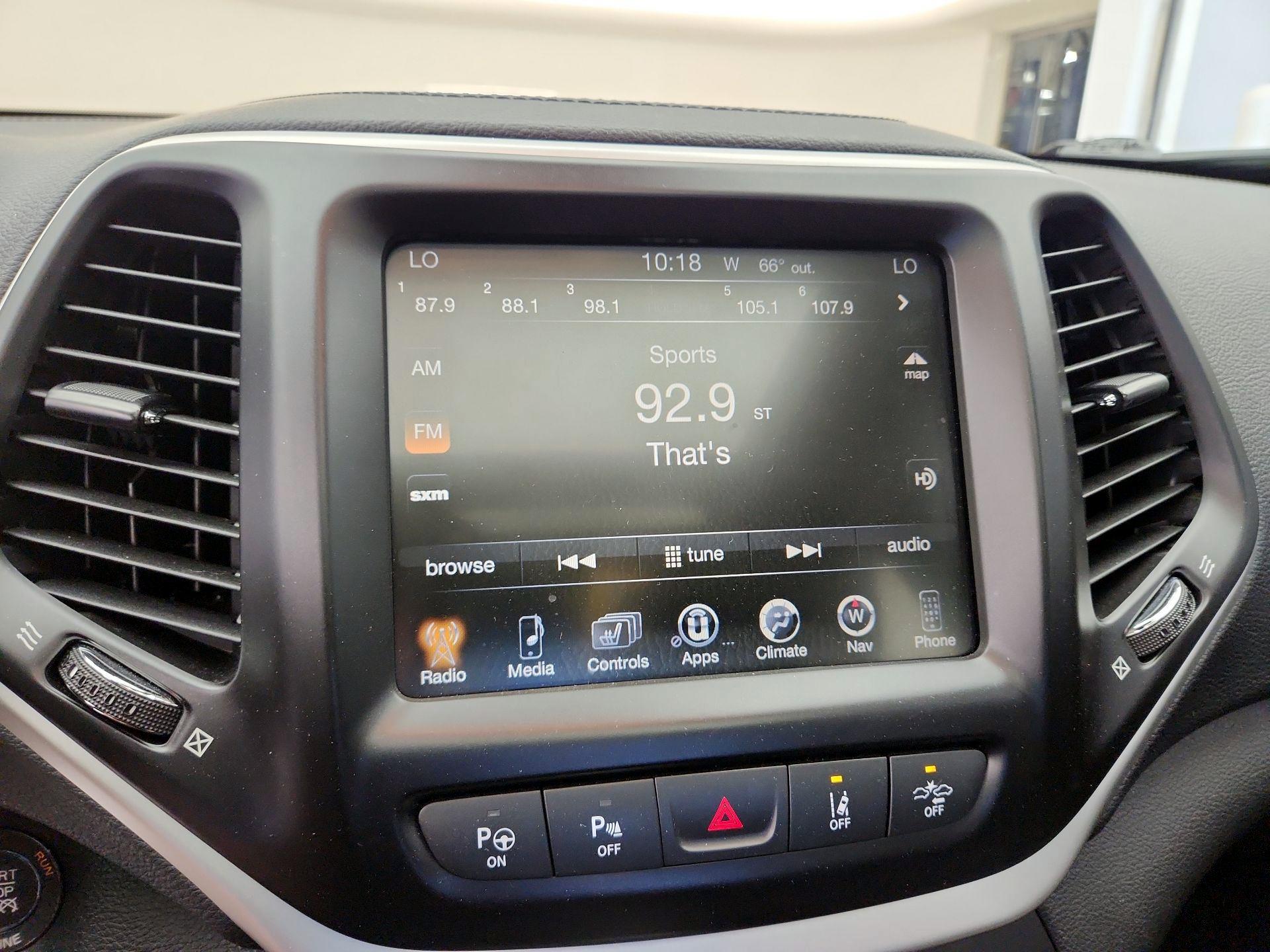 Thumbnail: 2014 Jeep Cherokee - 16