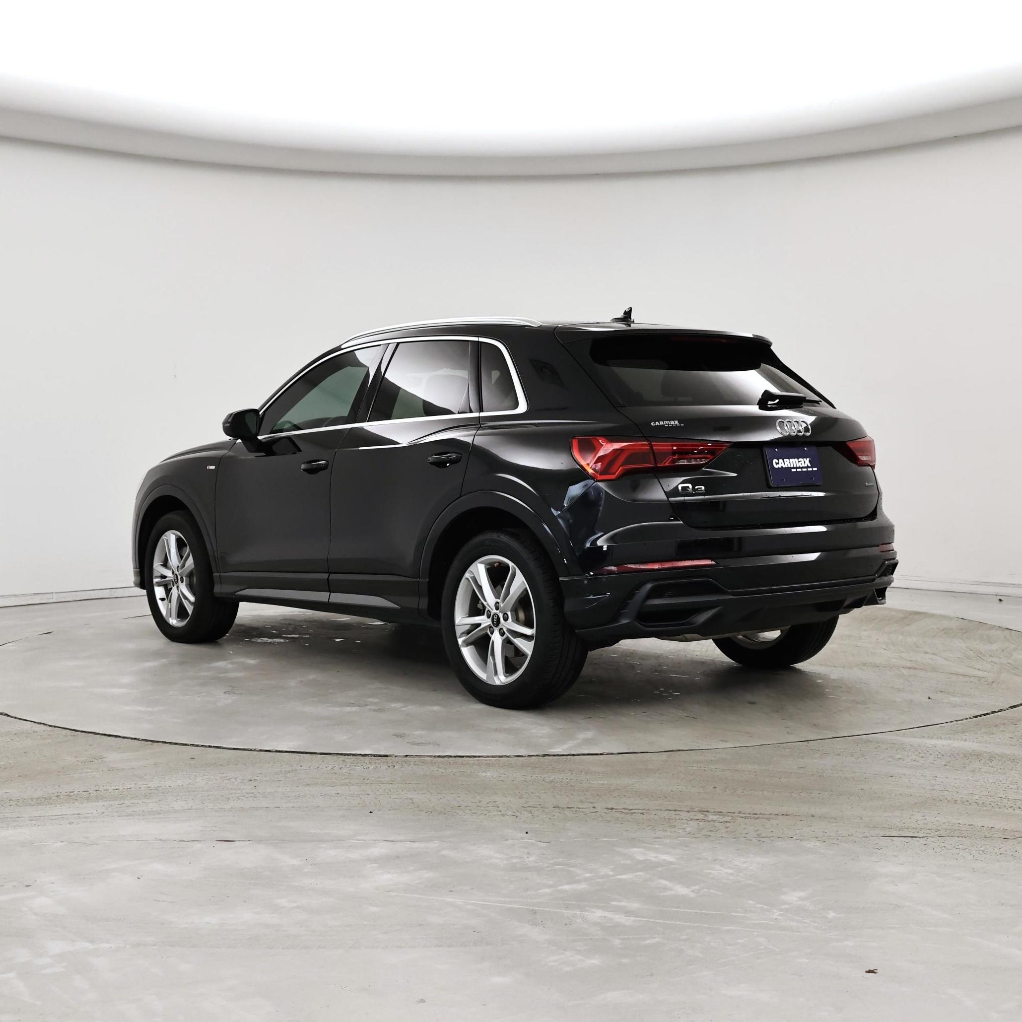 Thumbnail: 2022 Audi Q3 - 2
