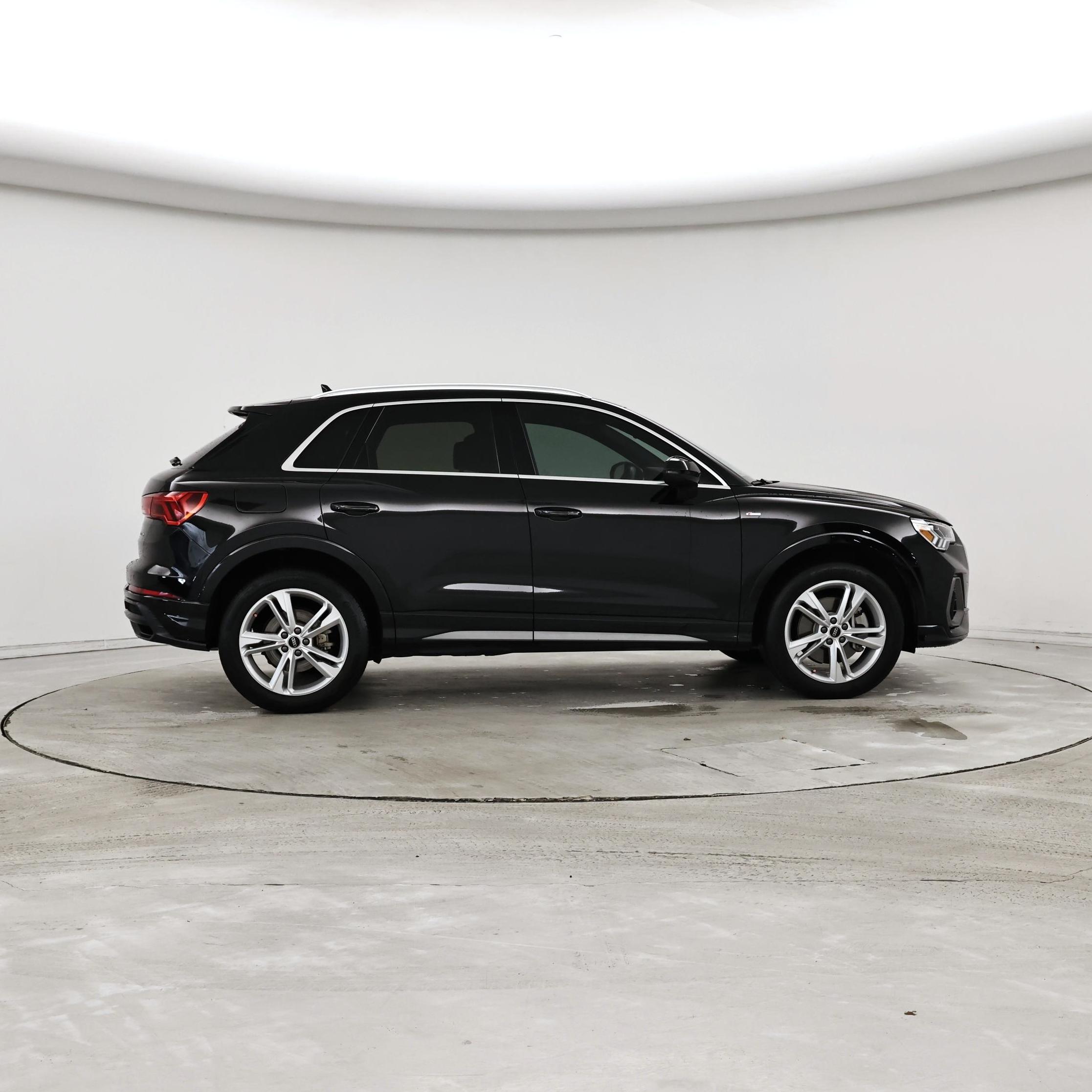 Thumbnail: 2022 Audi Q3 - 7