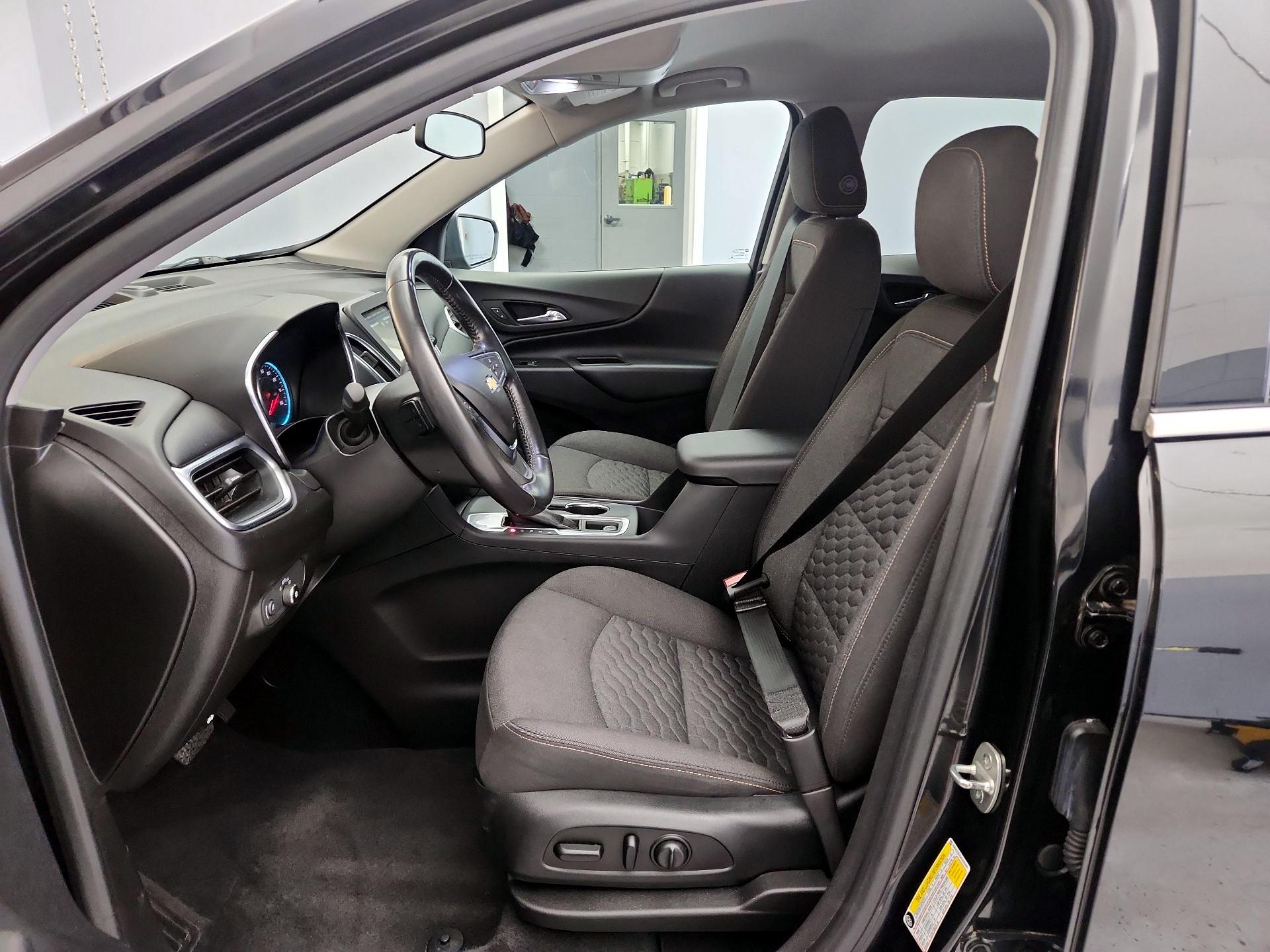 Thumbnail: 2019 Chevrolet Equinox - 11