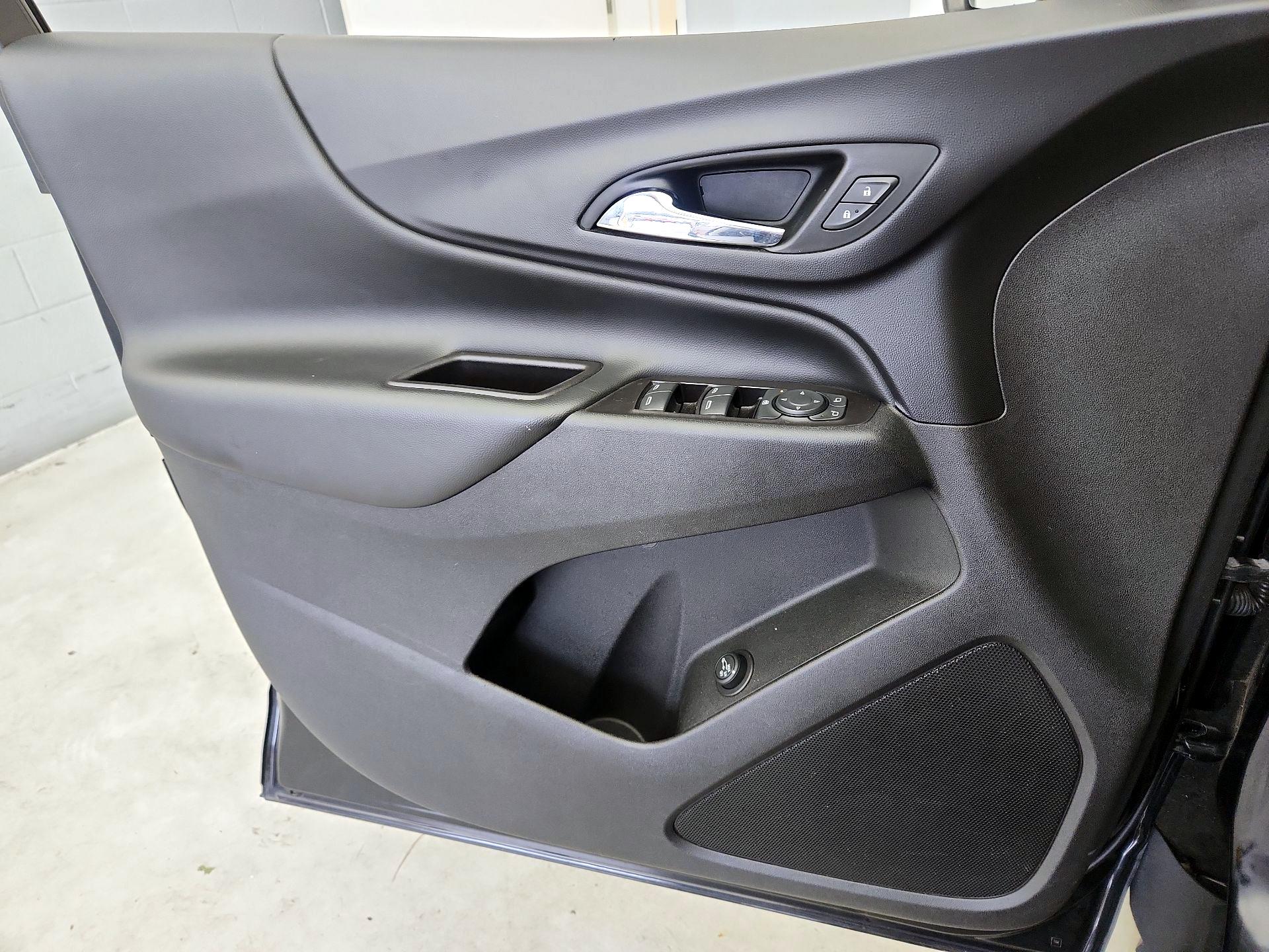 Thumbnail: 2019 Chevrolet Equinox - 12