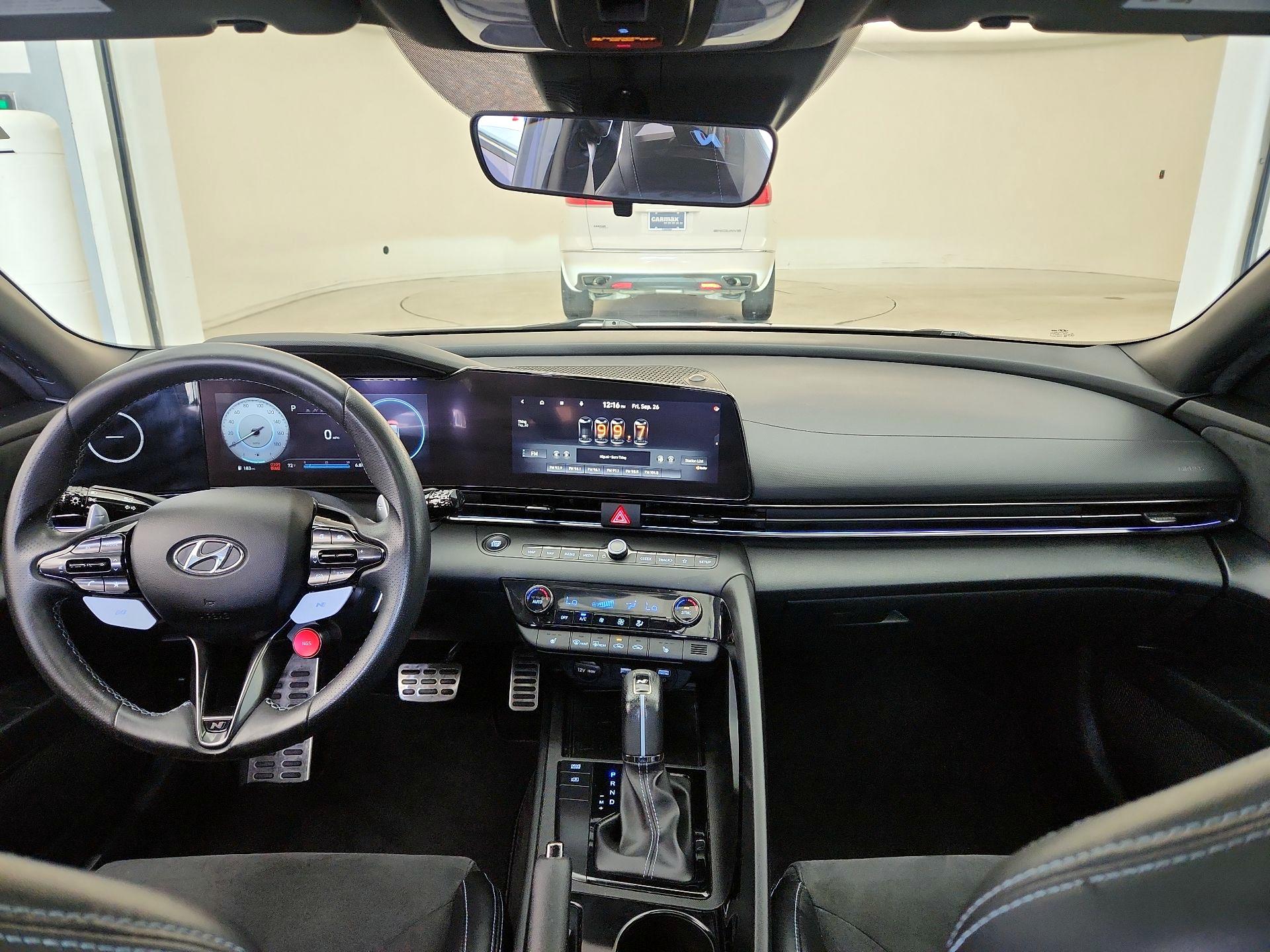 Thumbnail: 2022 Hyundai Elantra - 9