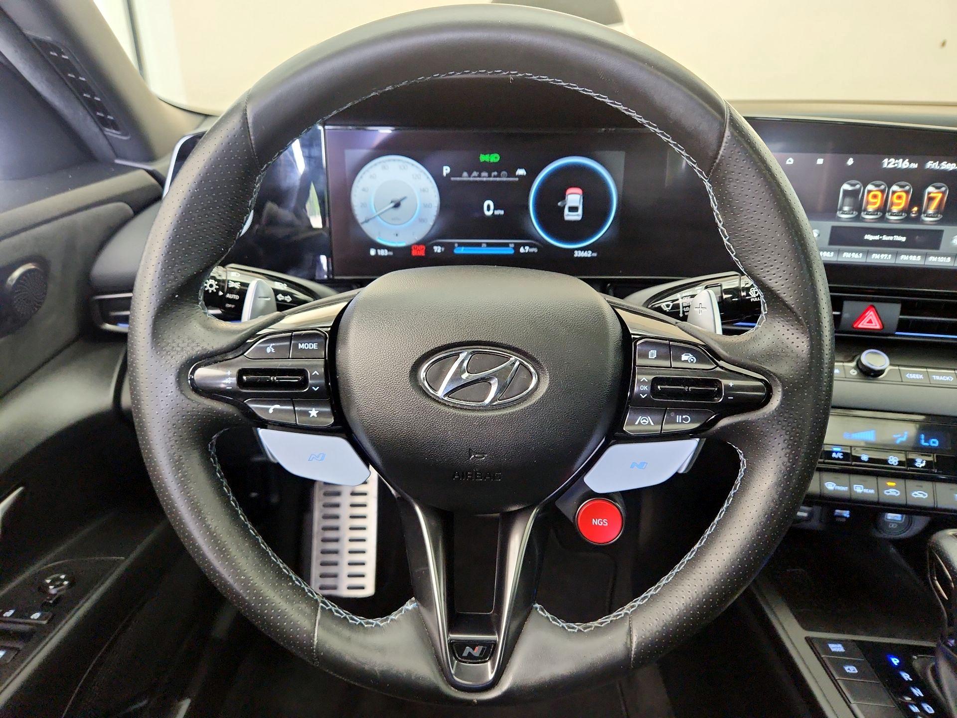 Thumbnail: 2022 Hyundai Elantra - 10