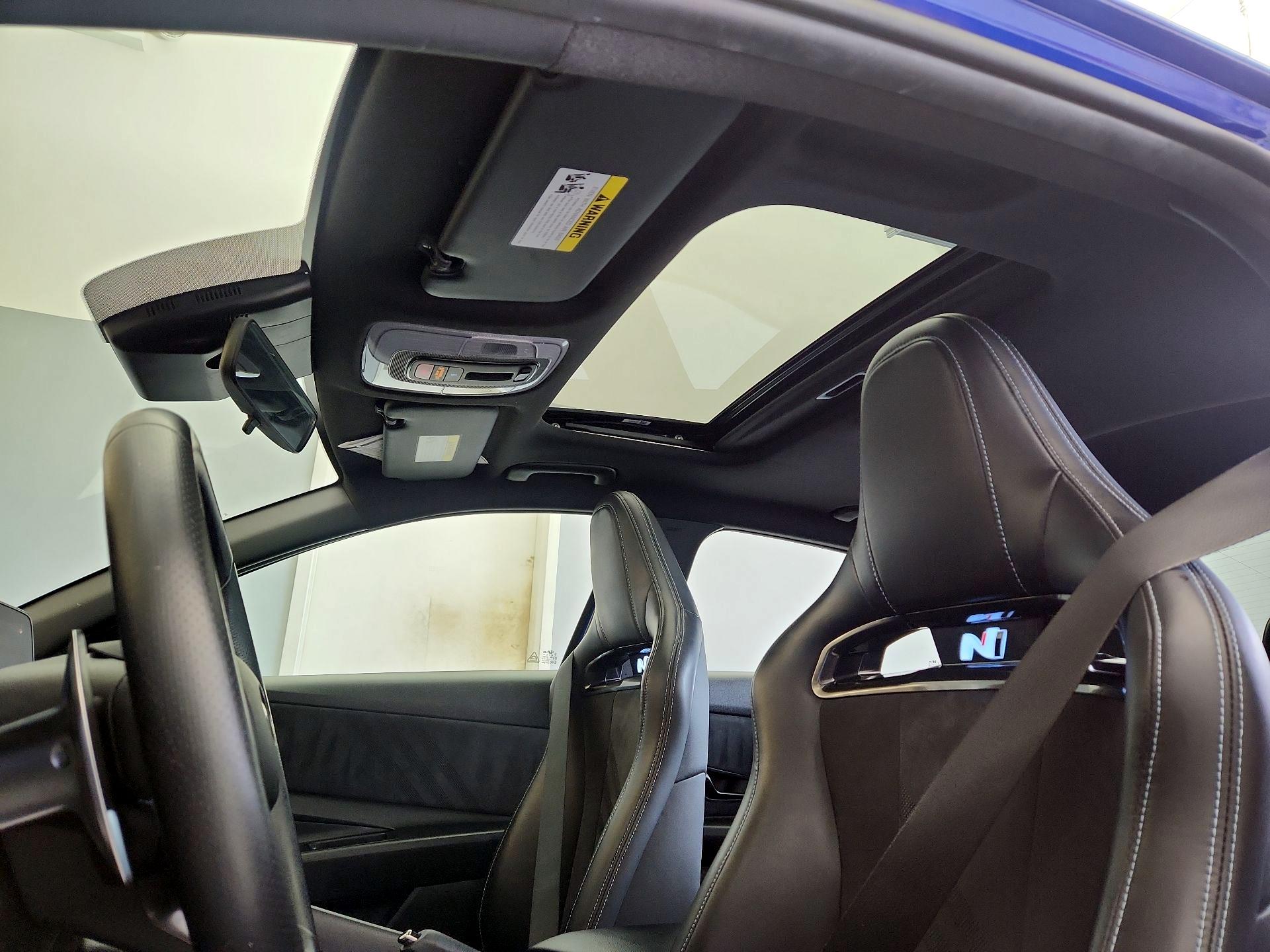 Thumbnail: 2022 Hyundai Elantra - 19