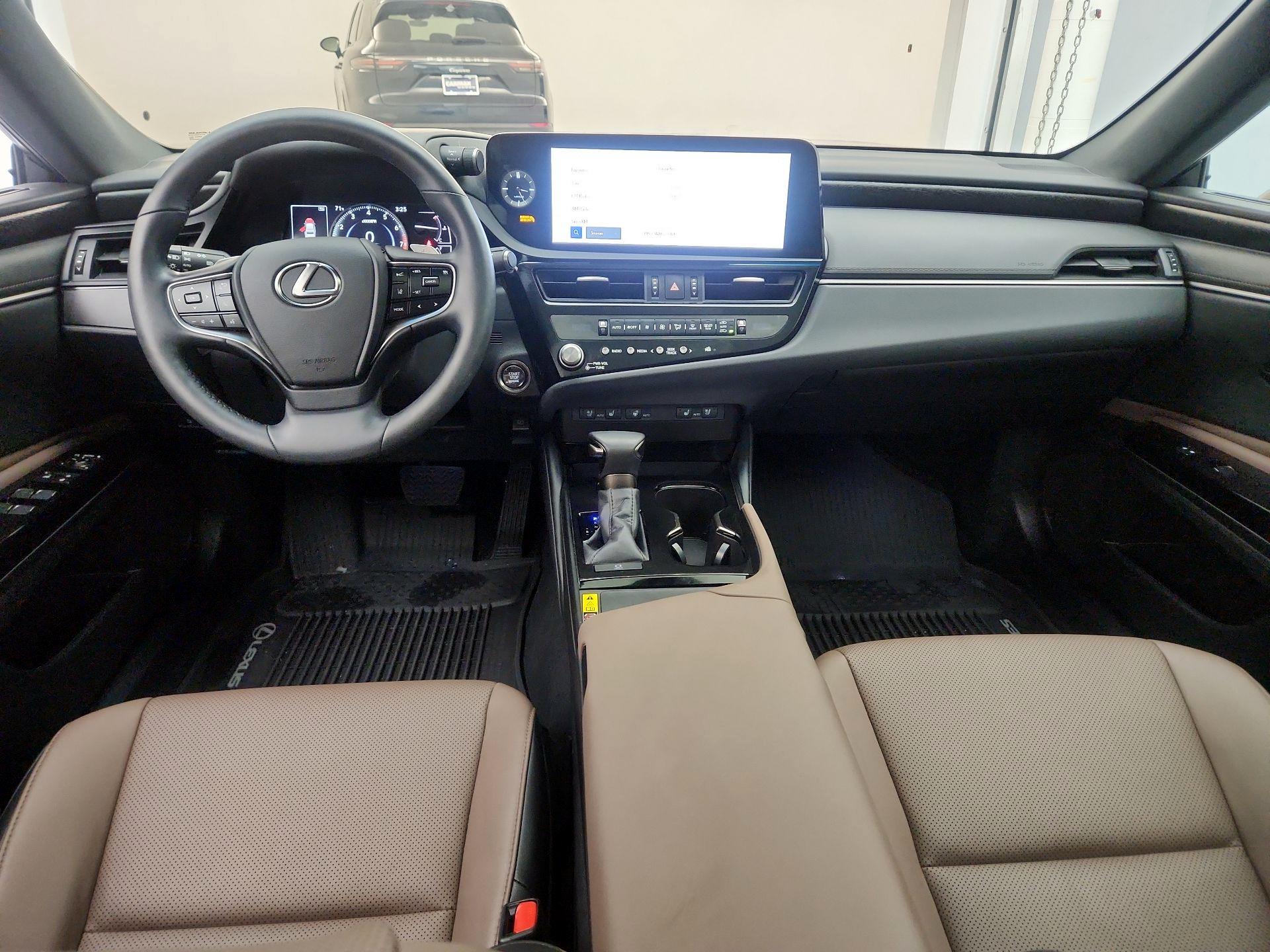 Thumbnail: 2025 Lexus ES - 9