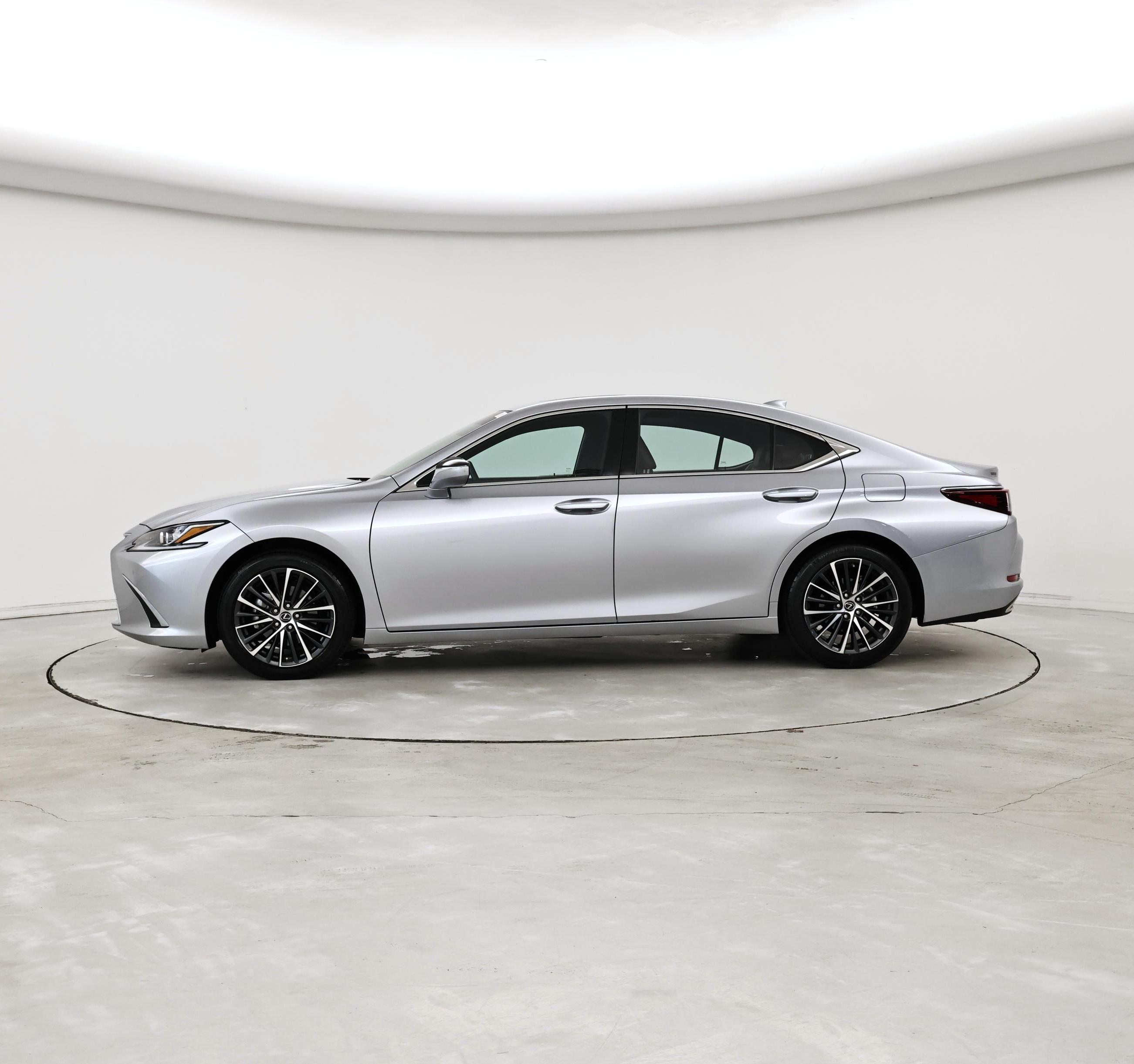 Thumbnail: 2025 Lexus ES - 3