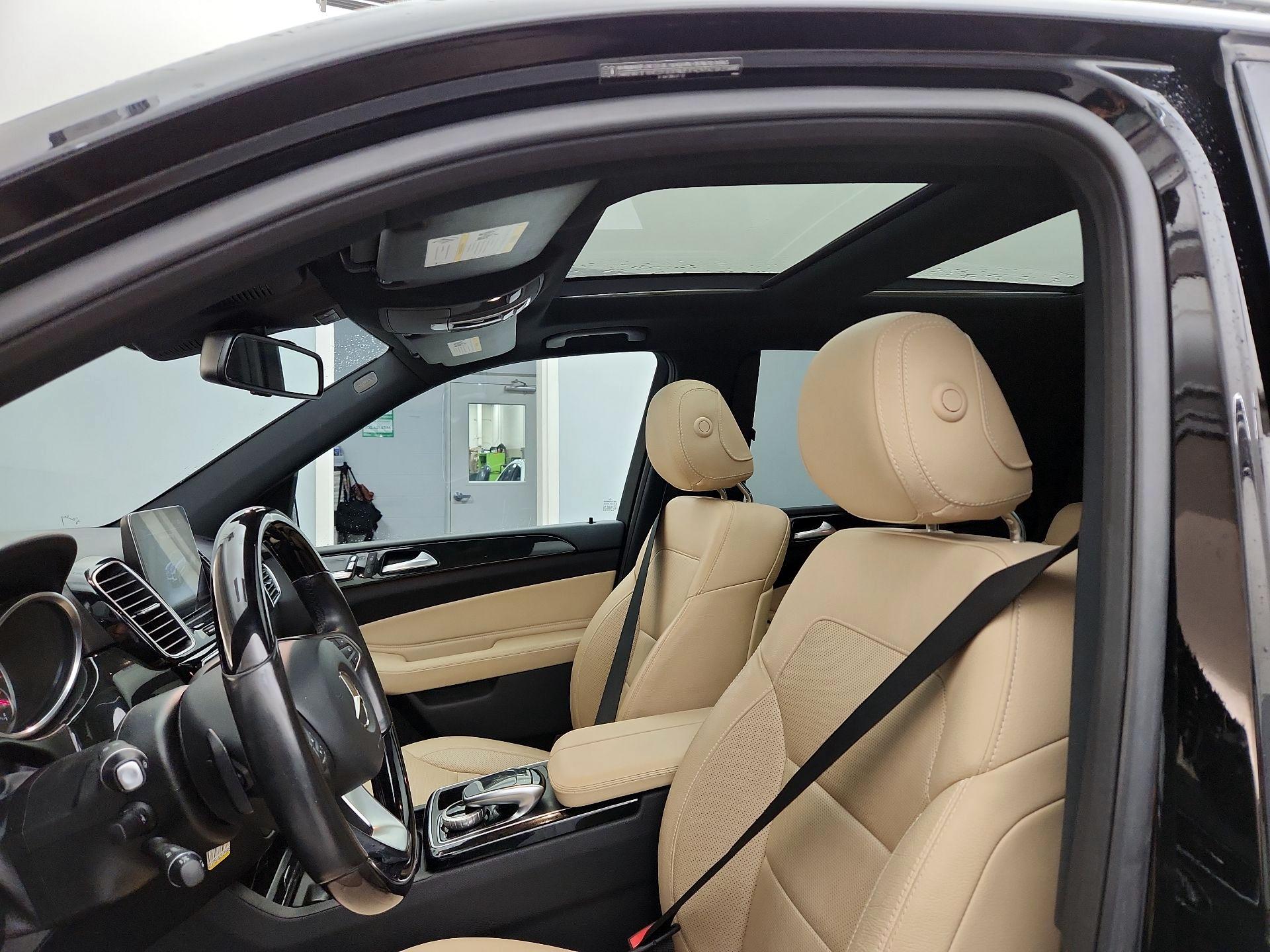 Thumbnail: 2018 Mercedes-Benz GLE - 19