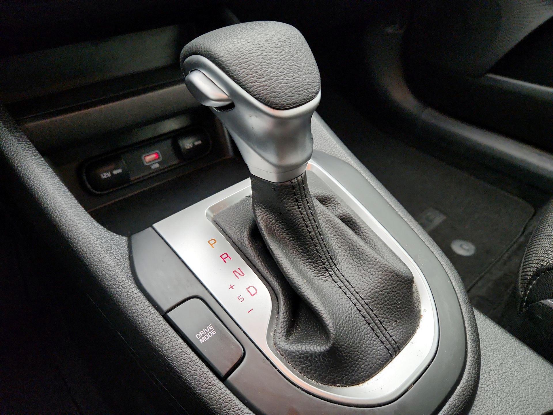Thumbnail: 2023 Kia Forte - 17