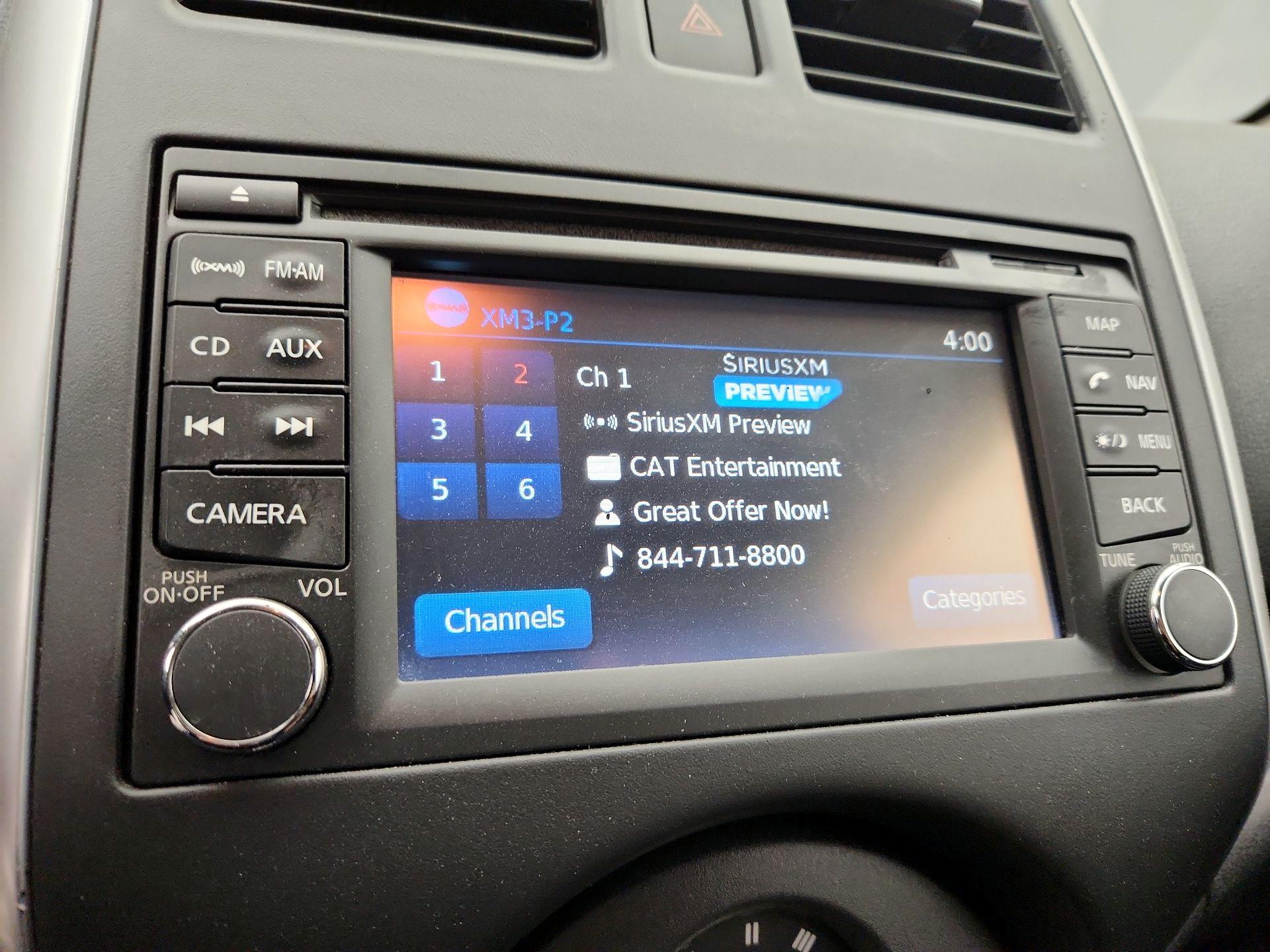 Thumbnail: 2014 Nissan Versa Note - 16