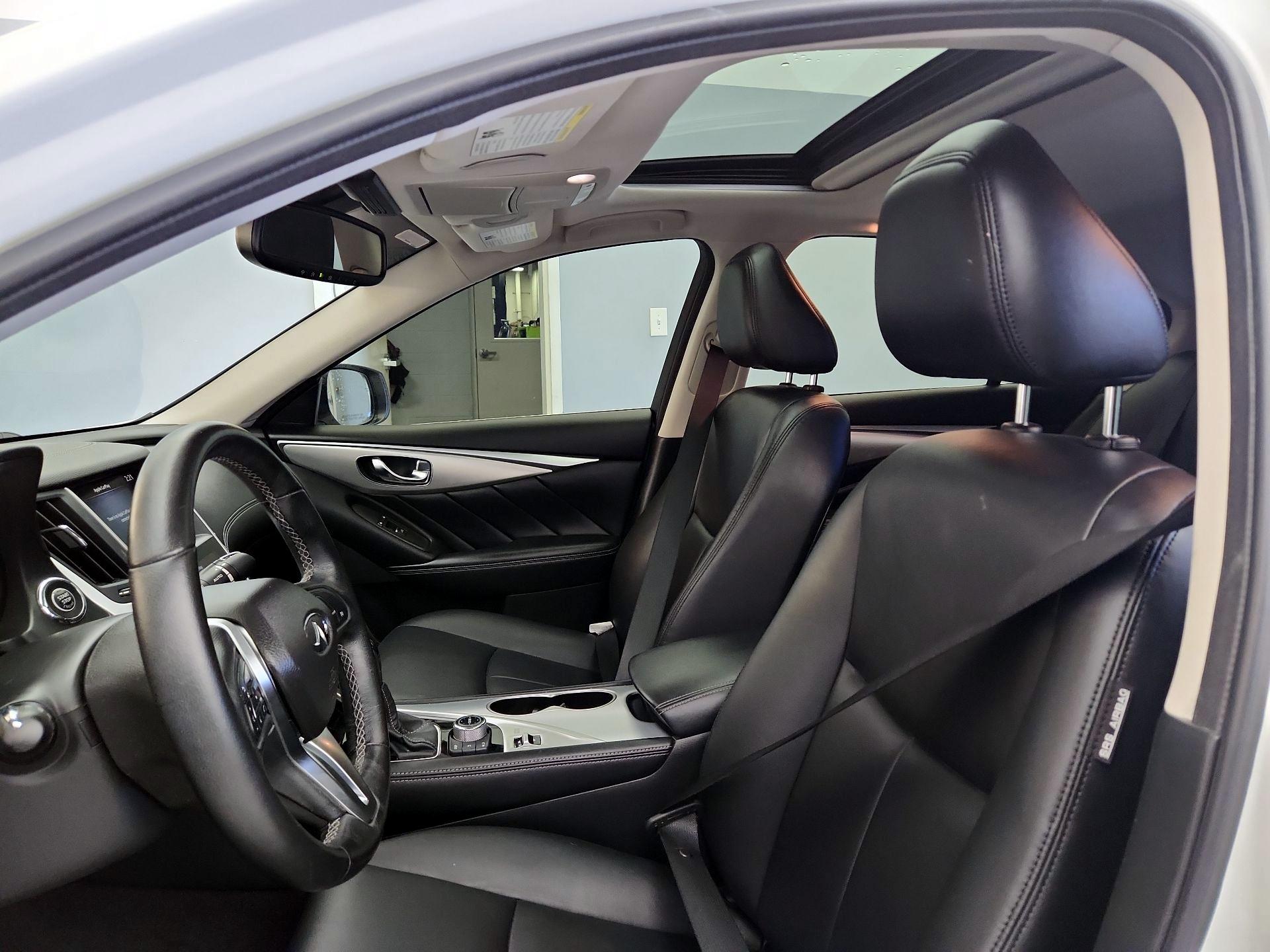 Thumbnail: 2020 INFINITI Q50 - 18