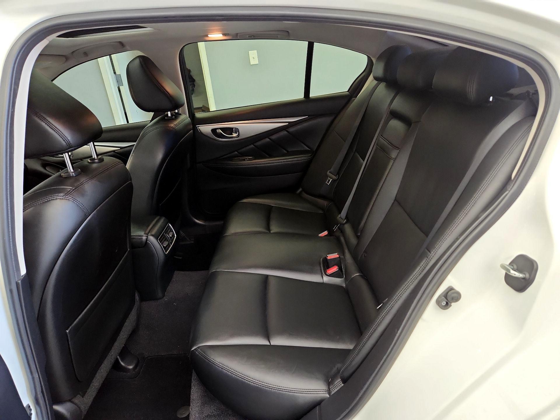 Thumbnail: 2020 INFINITI Q50 - 19