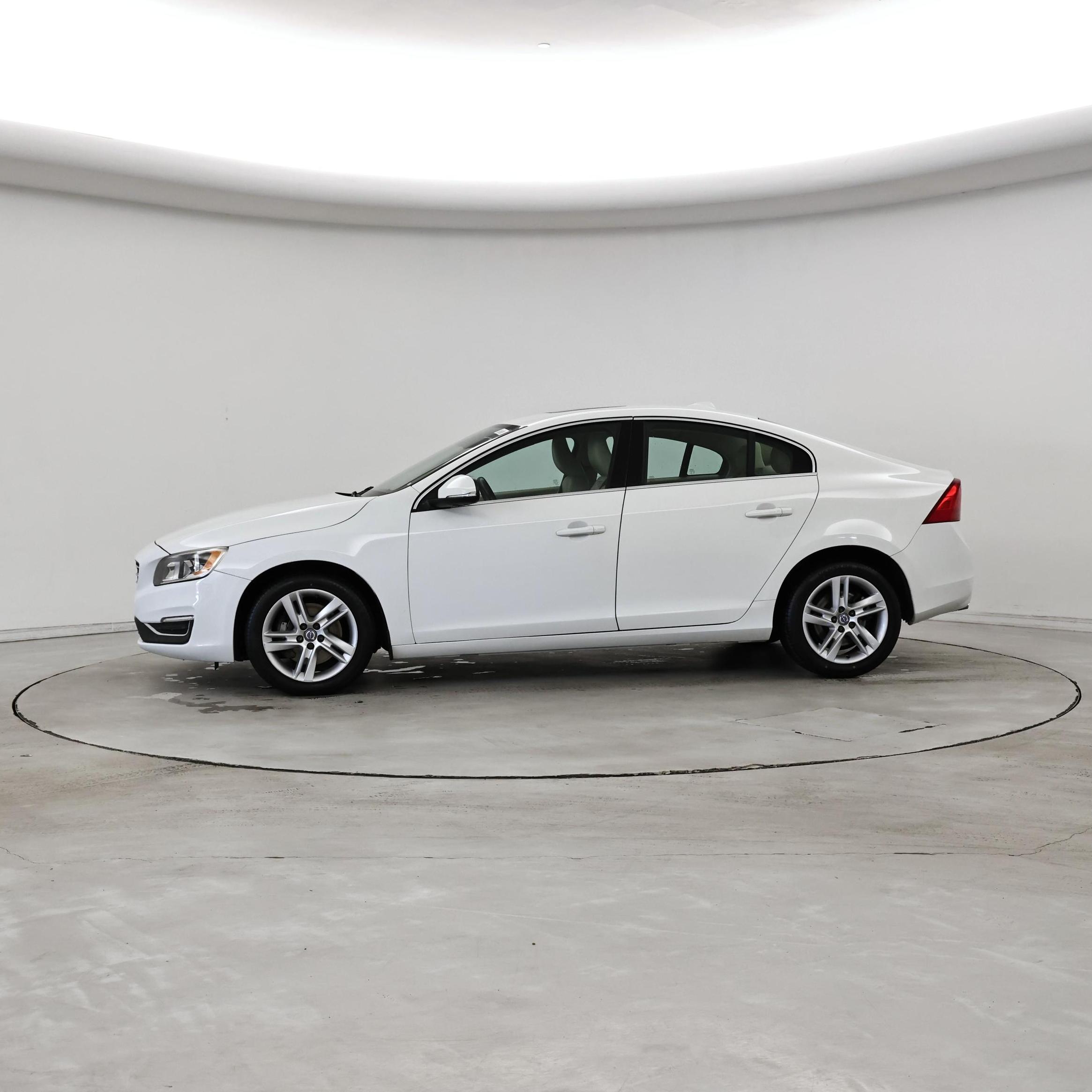 Thumbnail: 2015 Volvo S60 - 3