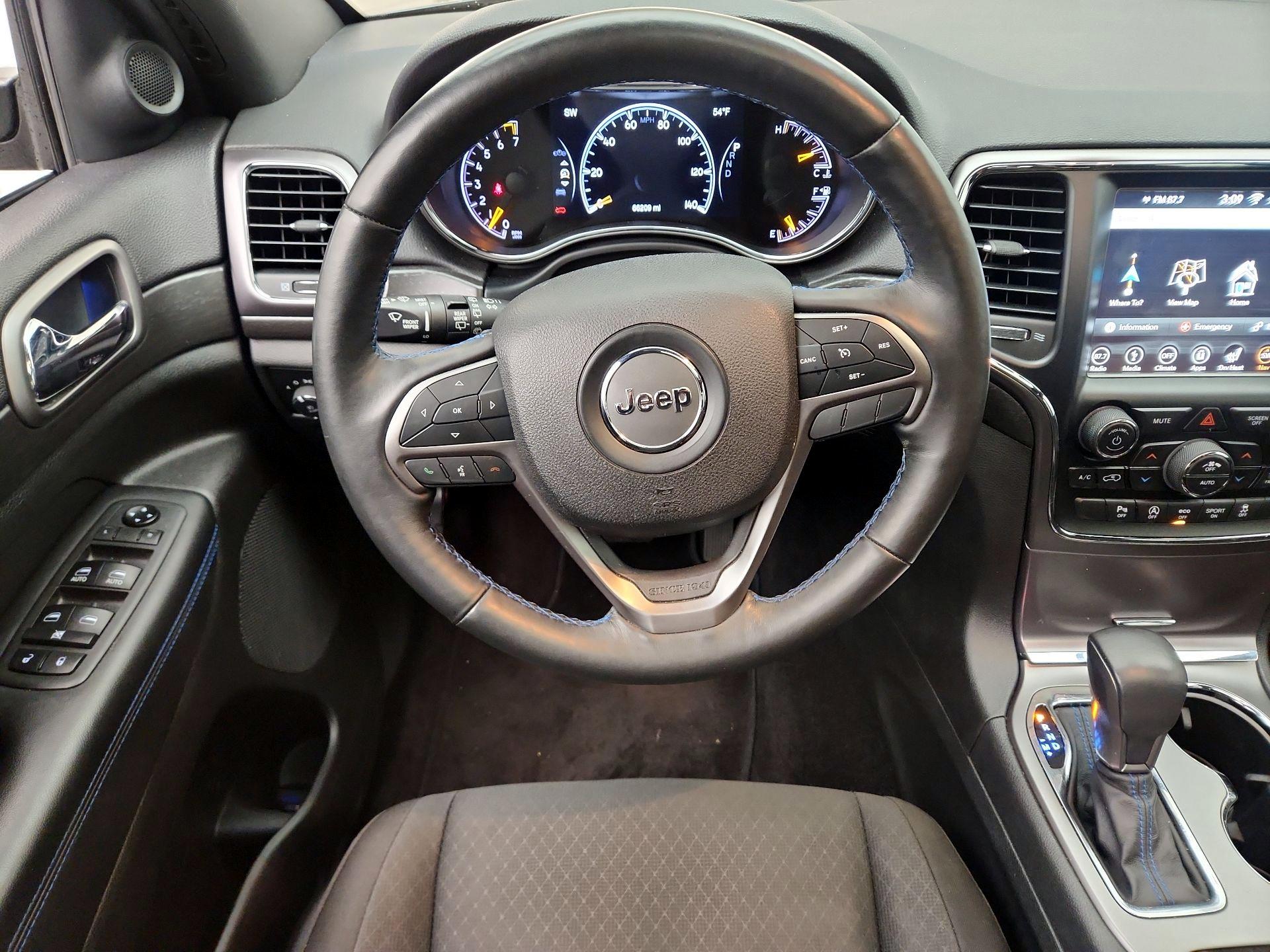 Thumbnail: 2018 Jeep Grand Cherokee - 10