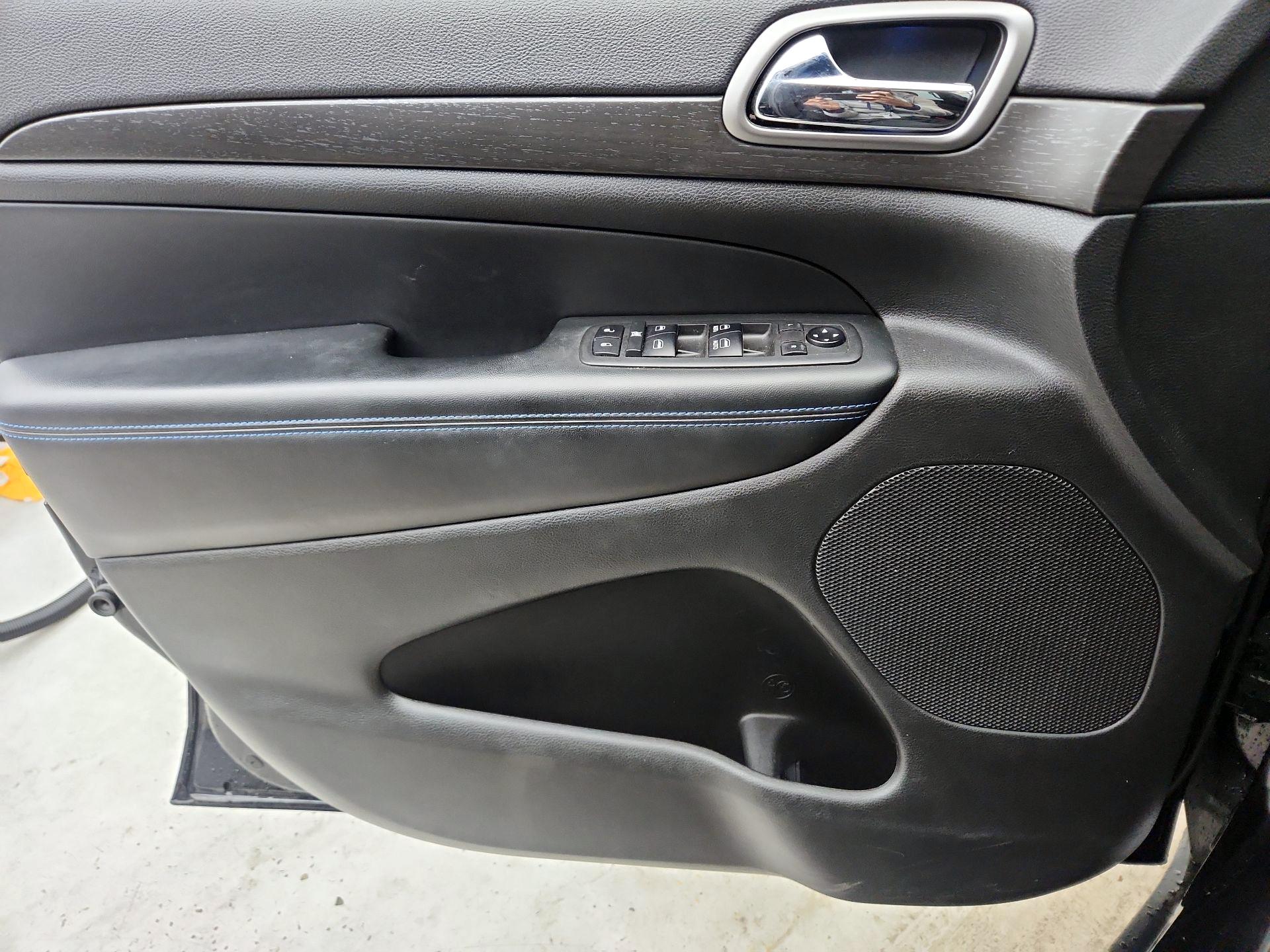 Thumbnail: 2018 Jeep Grand Cherokee - 12