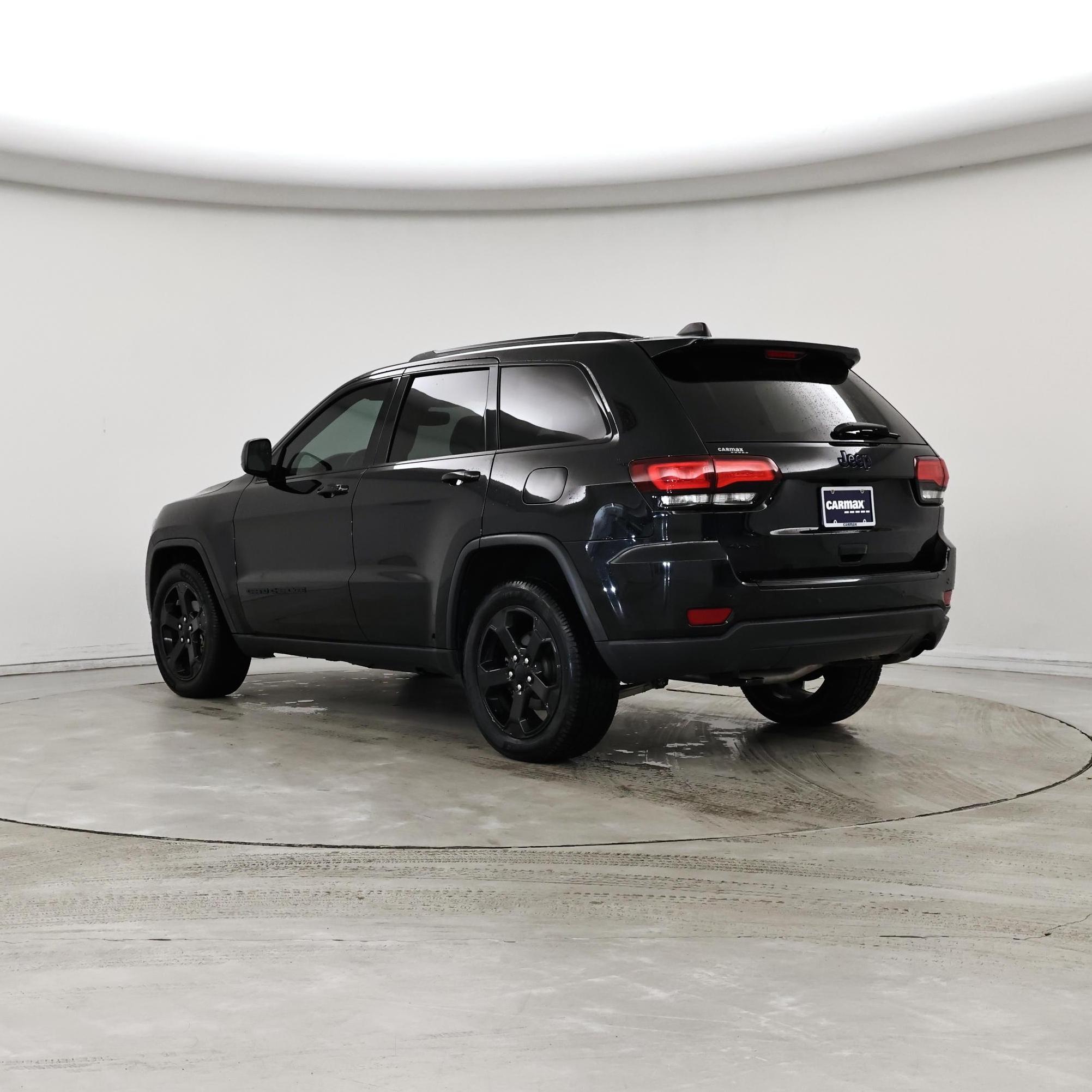 Thumbnail: 2018 Jeep Grand Cherokee - 2