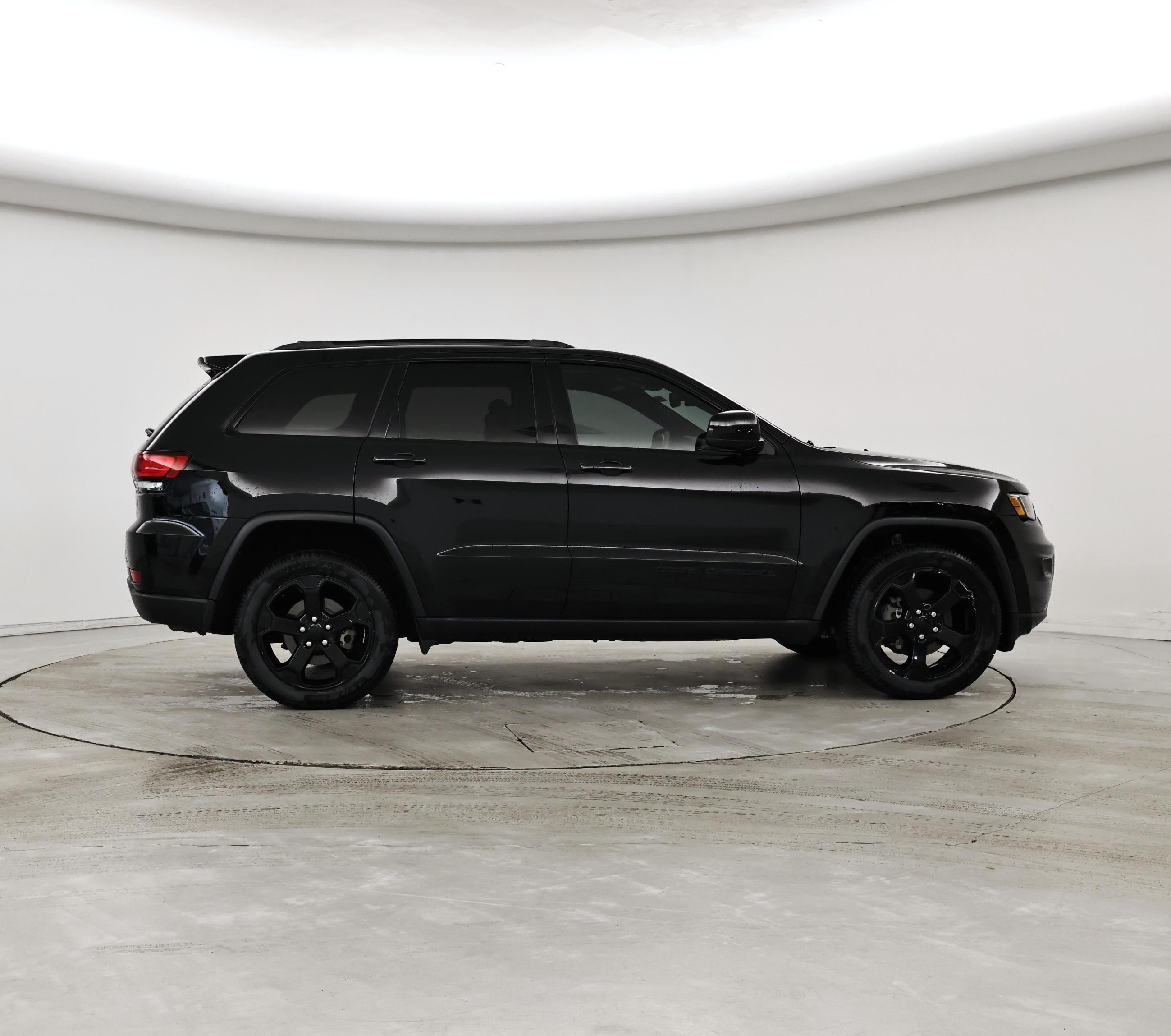 Thumbnail: 2018 Jeep Grand Cherokee - 7