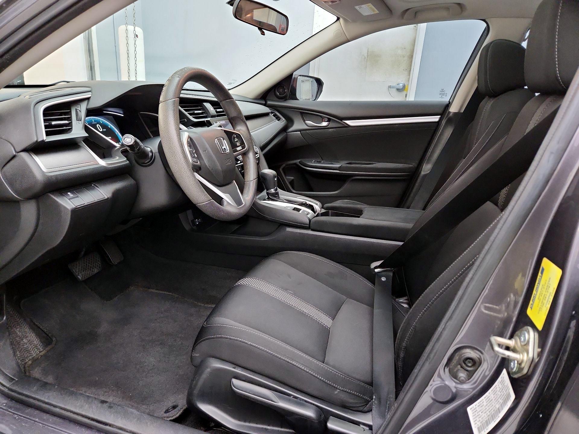 Thumbnail: 2016 Honda Civic - 11