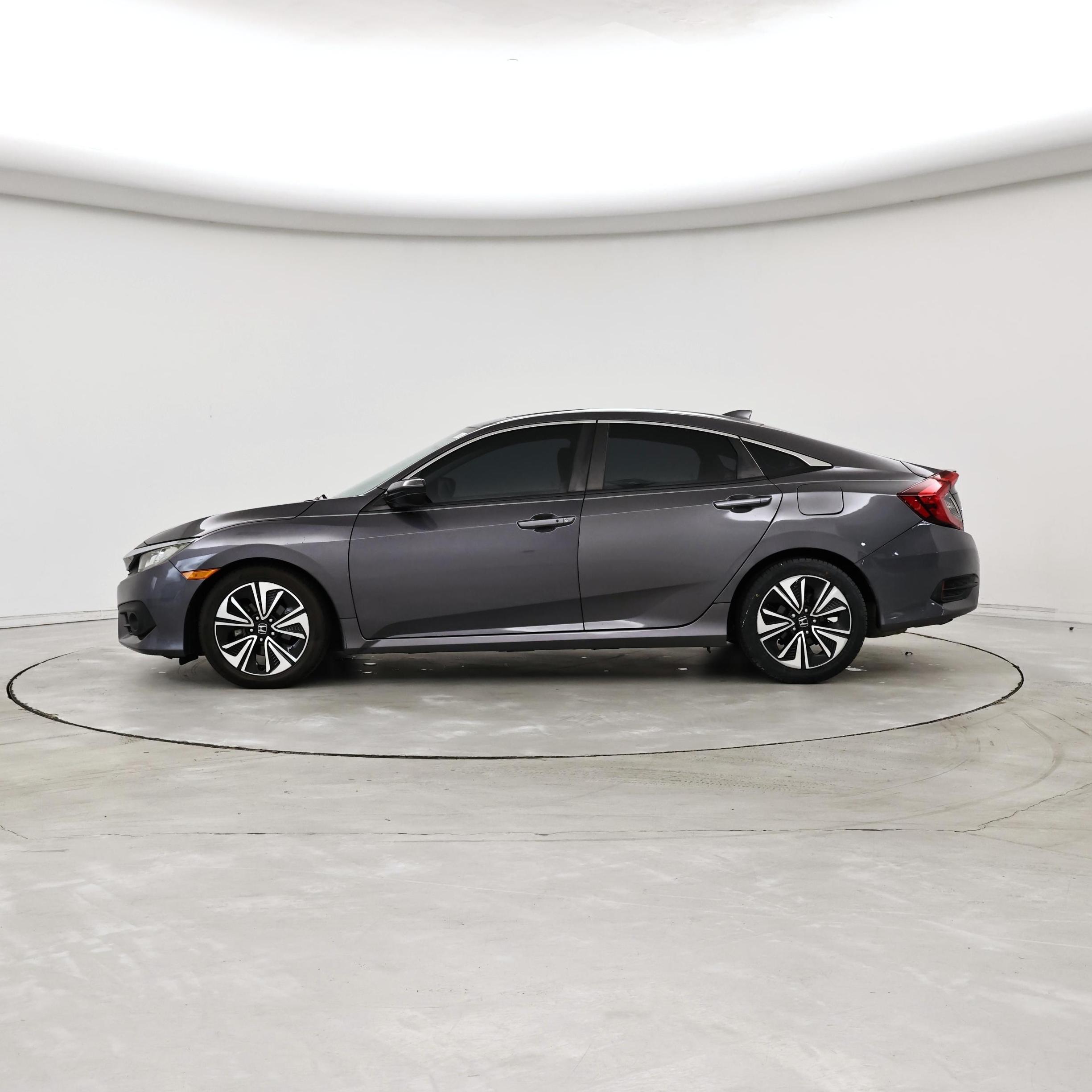 Thumbnail: 2016 Honda Civic - 3