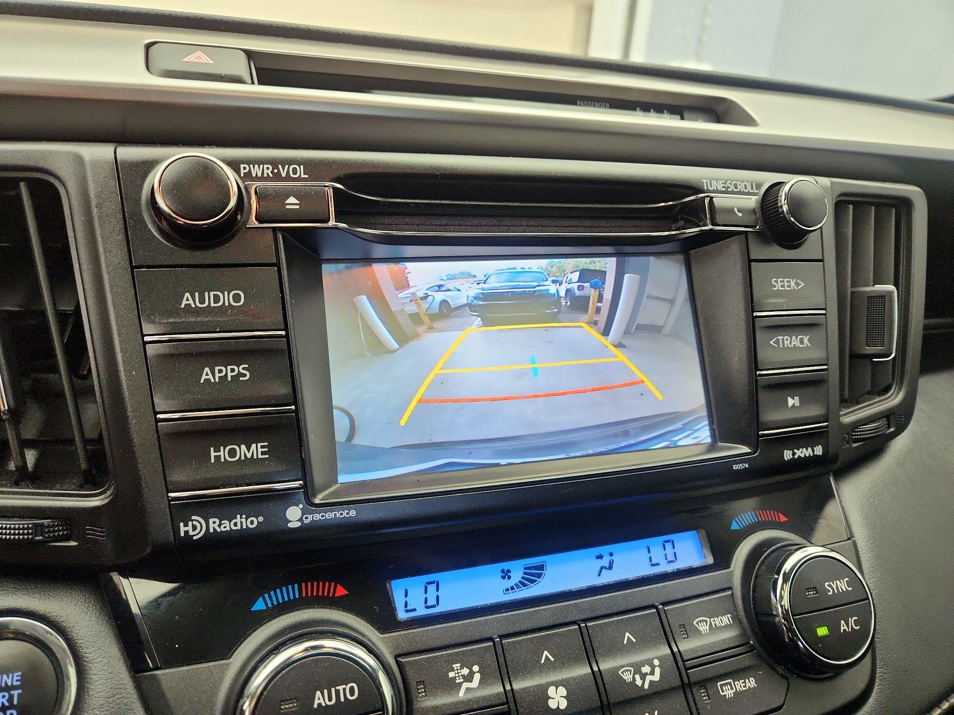 Thumbnail: 2018 Toyota RAV4 - 14