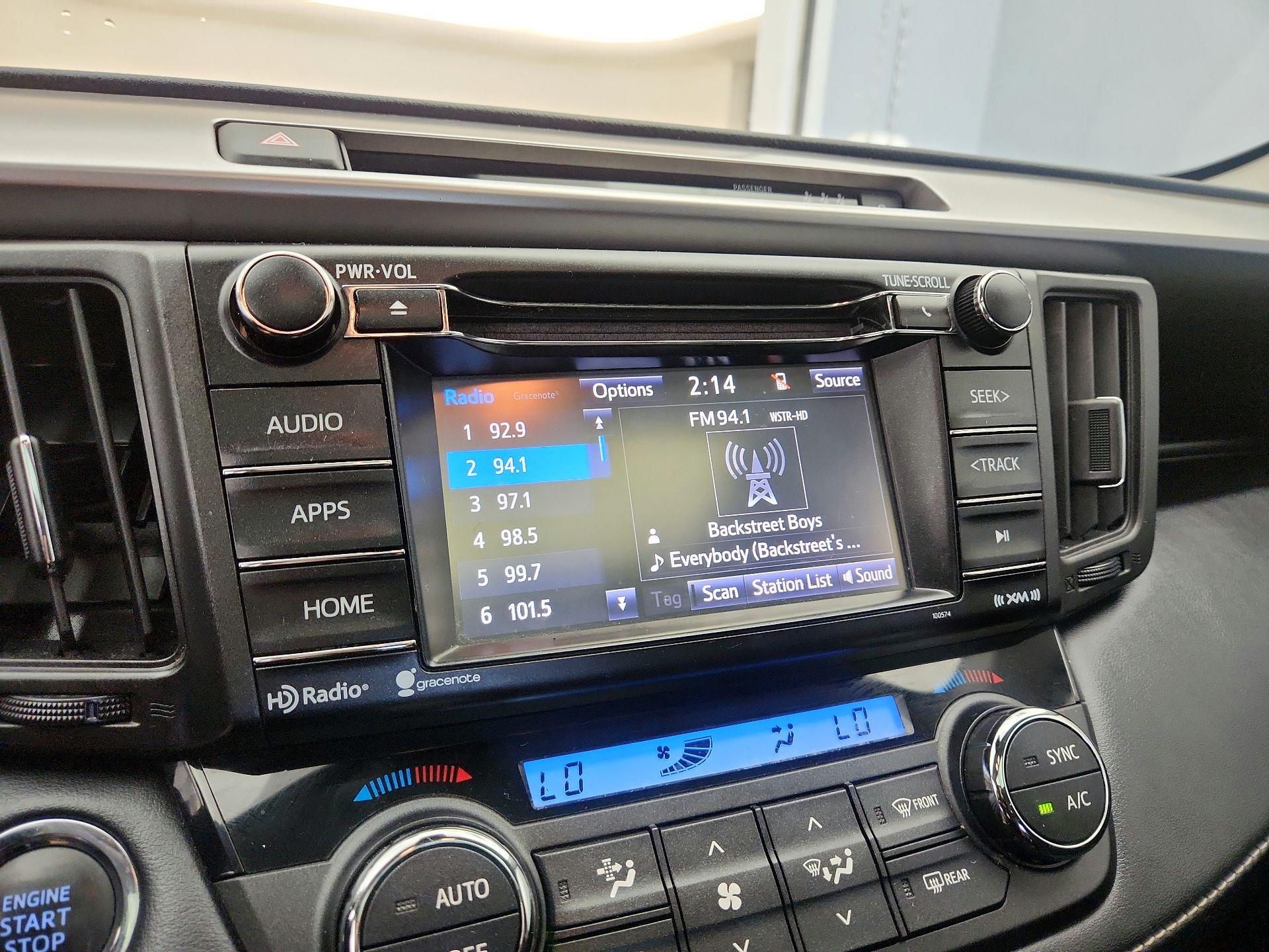 Thumbnail: 2018 Toyota RAV4 - 15