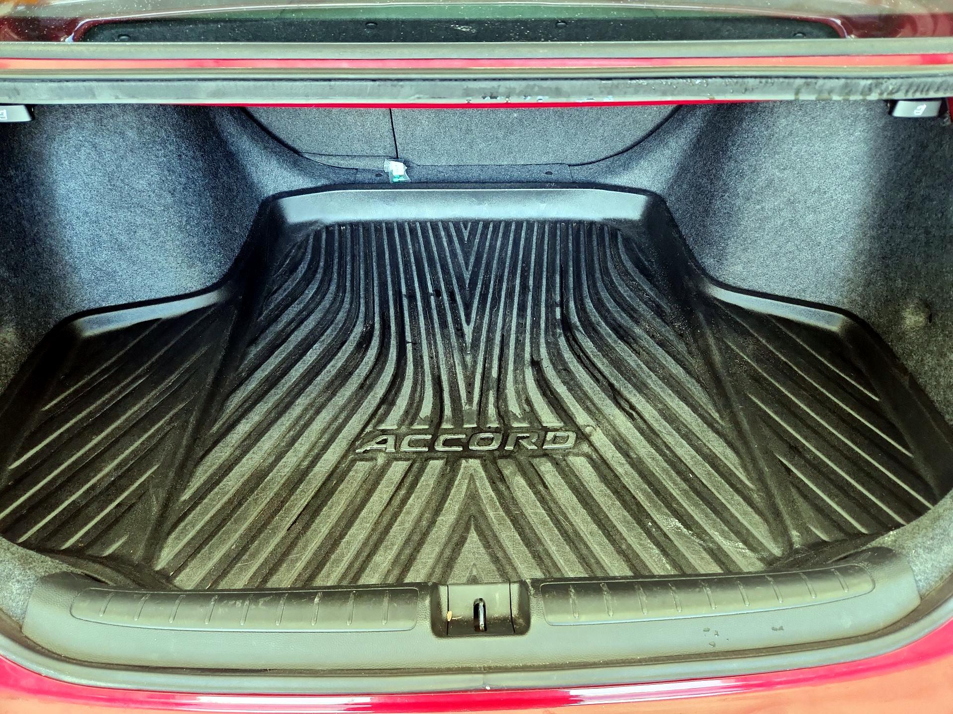 Thumbnail: 2018 Honda Accord - 20