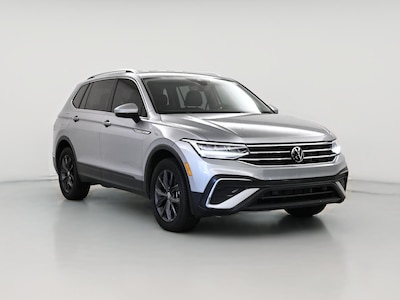 Gray 2022 Volkswagen Tiguan SE