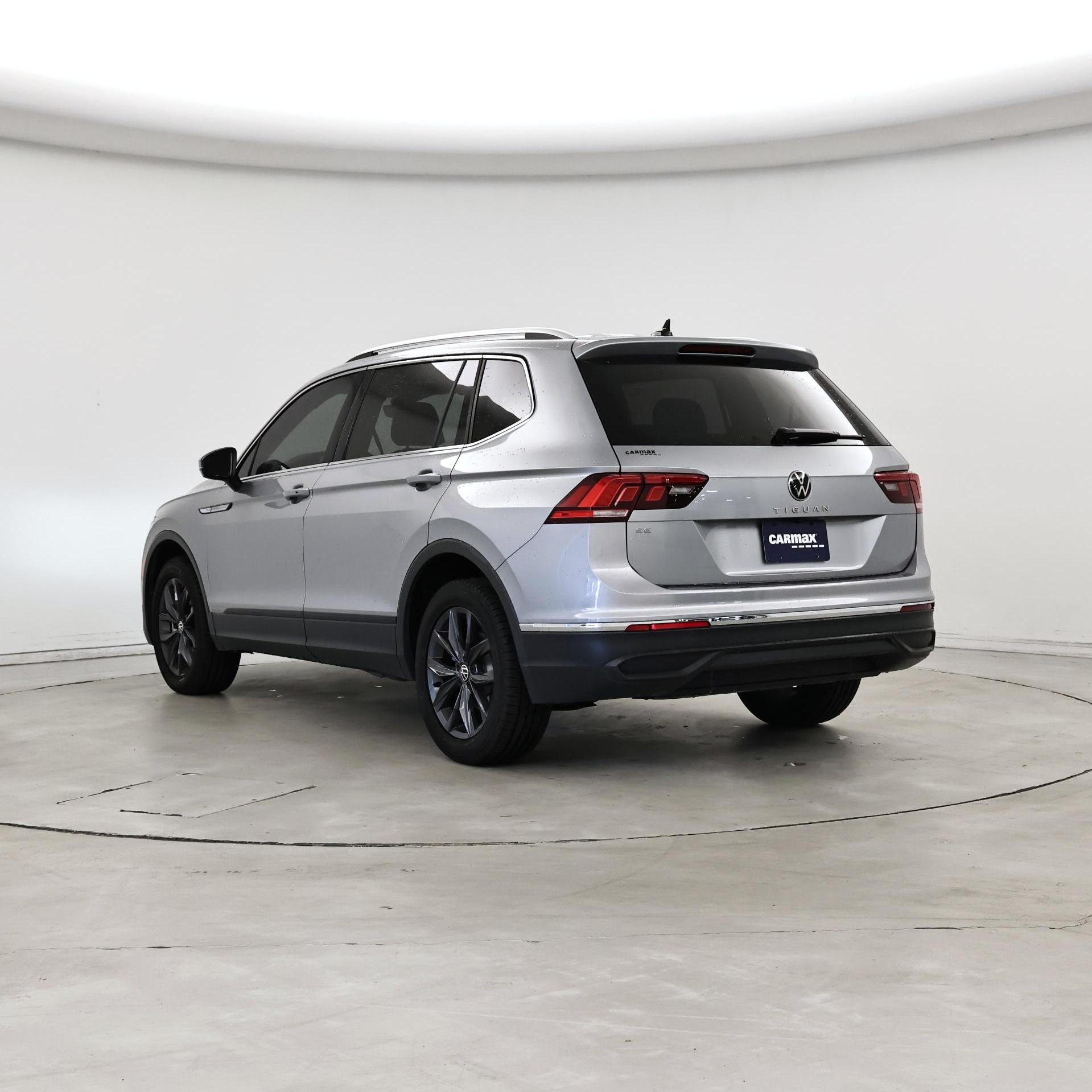 Thumbnail: 2022 Volkswagen Tiguan - 2