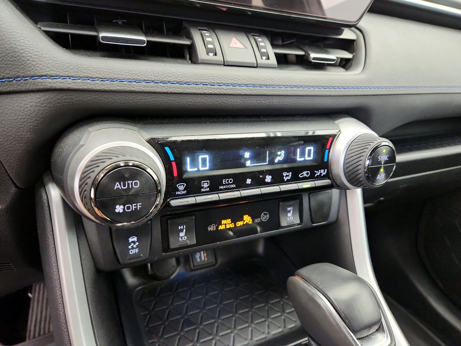 Thumbnail: 2024 Toyota RAV4 - 16