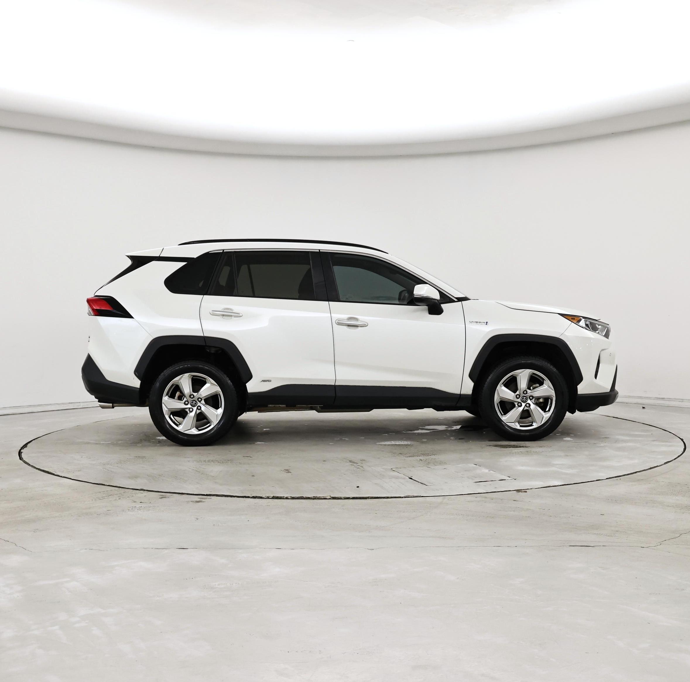 Thumbnail: 2019 Toyota RAV4 - 7