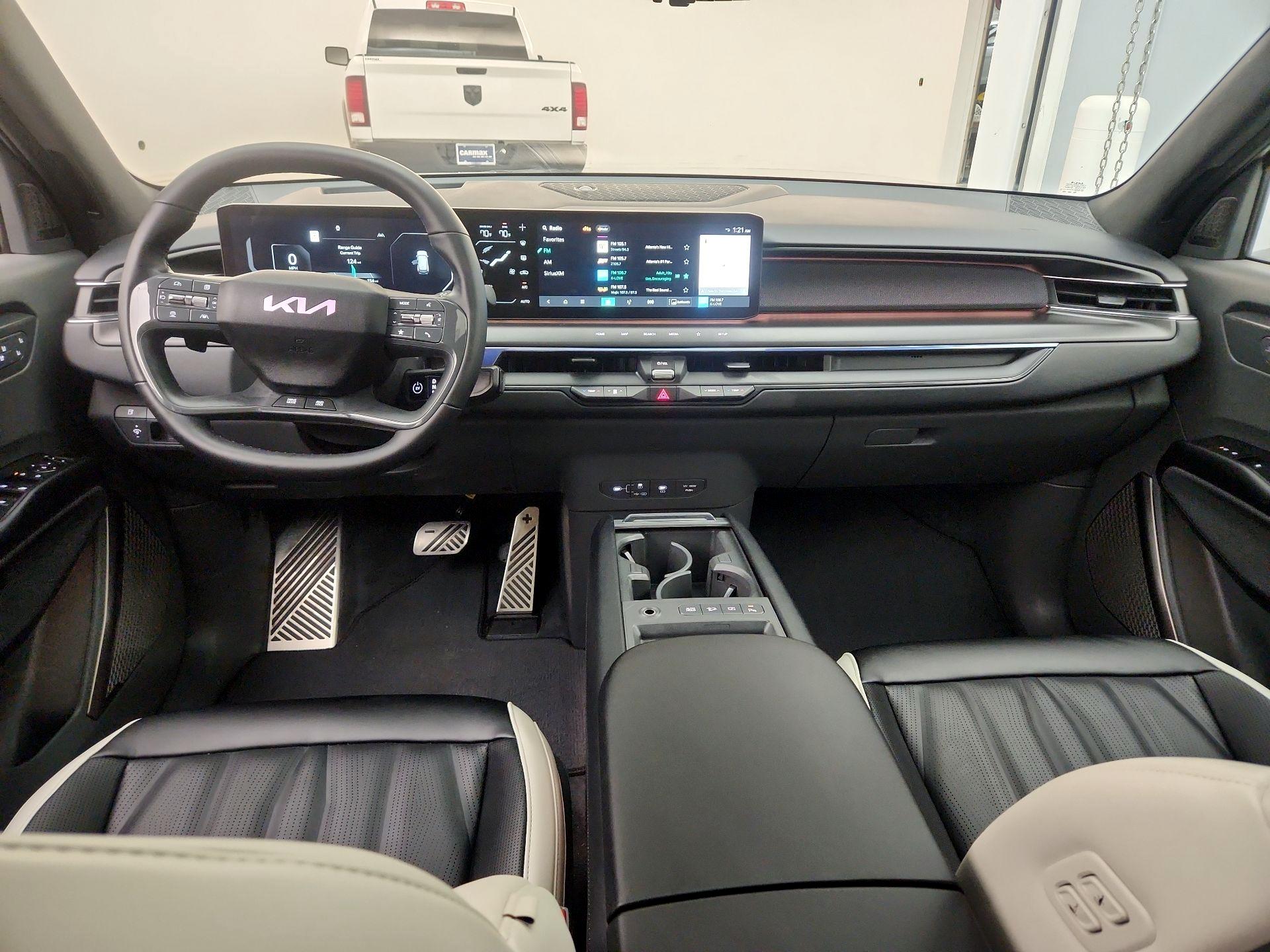Thumbnail: 2024 Kia EV9 - 9
