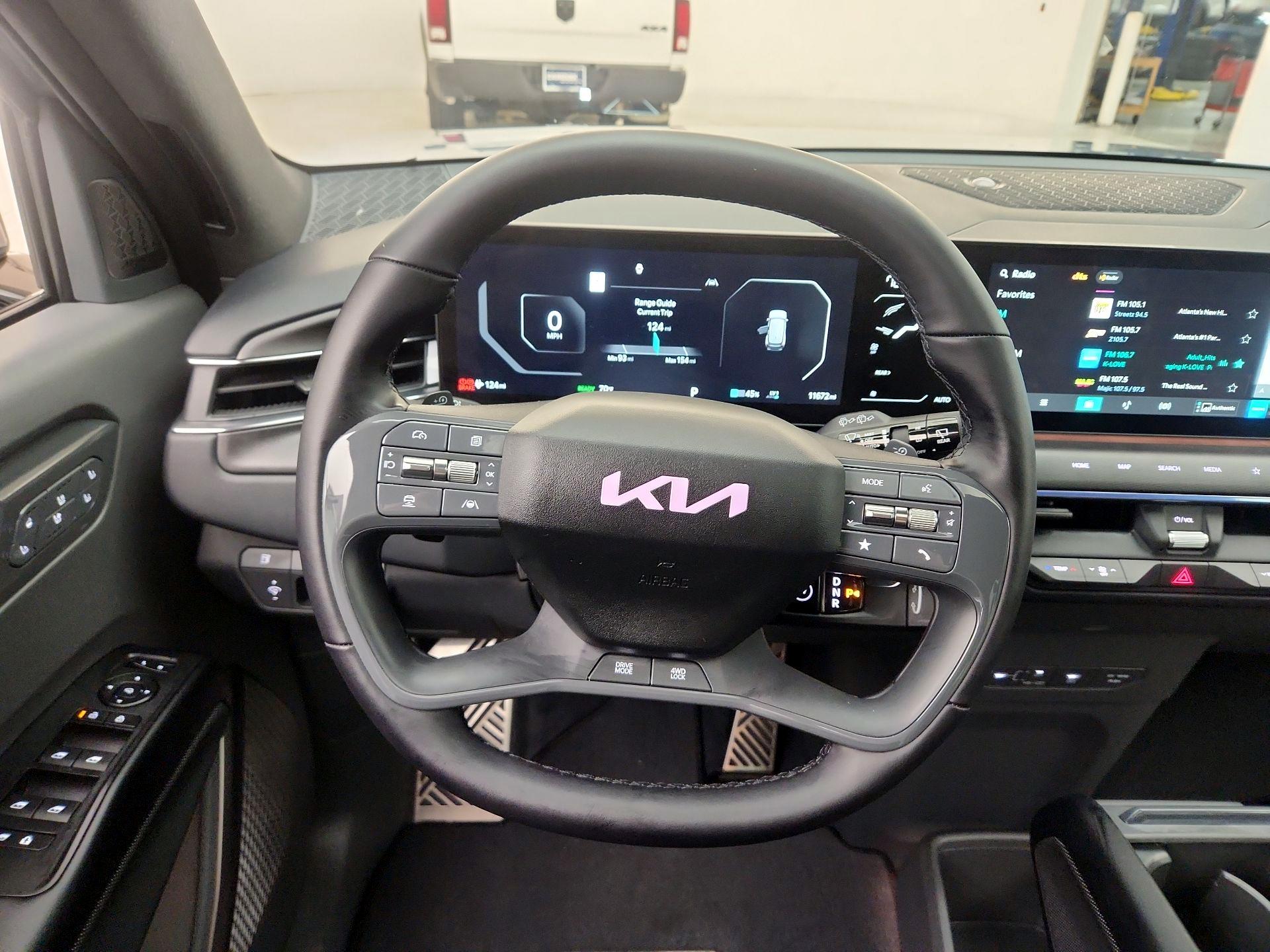 Thumbnail: 2024 Kia EV9 - 10