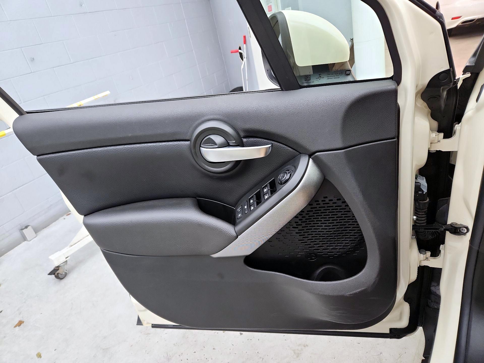 Thumbnail: 2019 Fiat 500X - 12