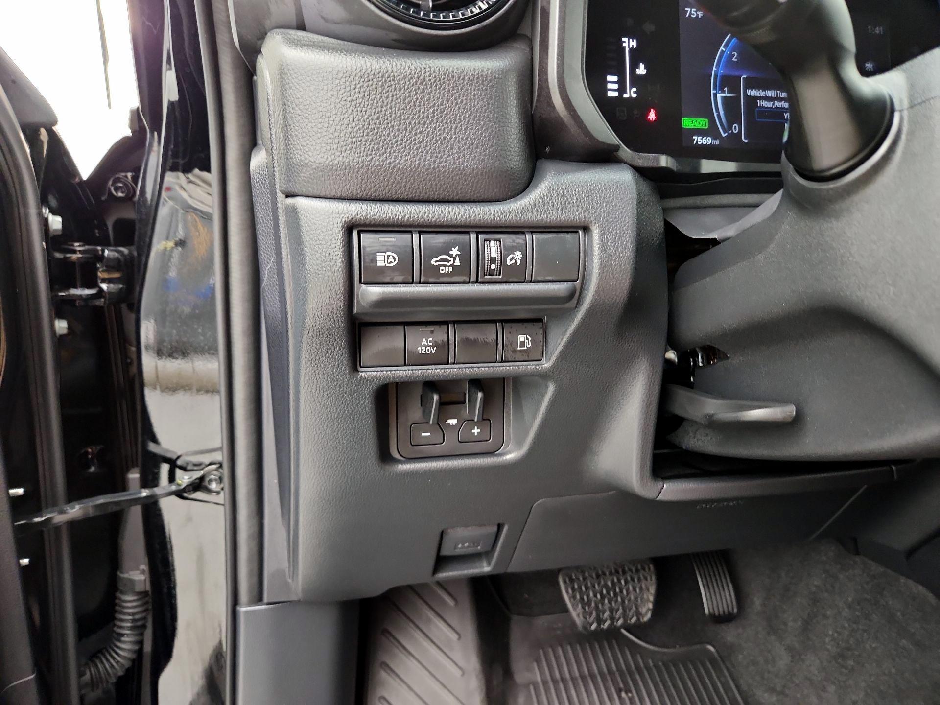 Thumbnail: 2025 Toyota Land Cruiser - 13