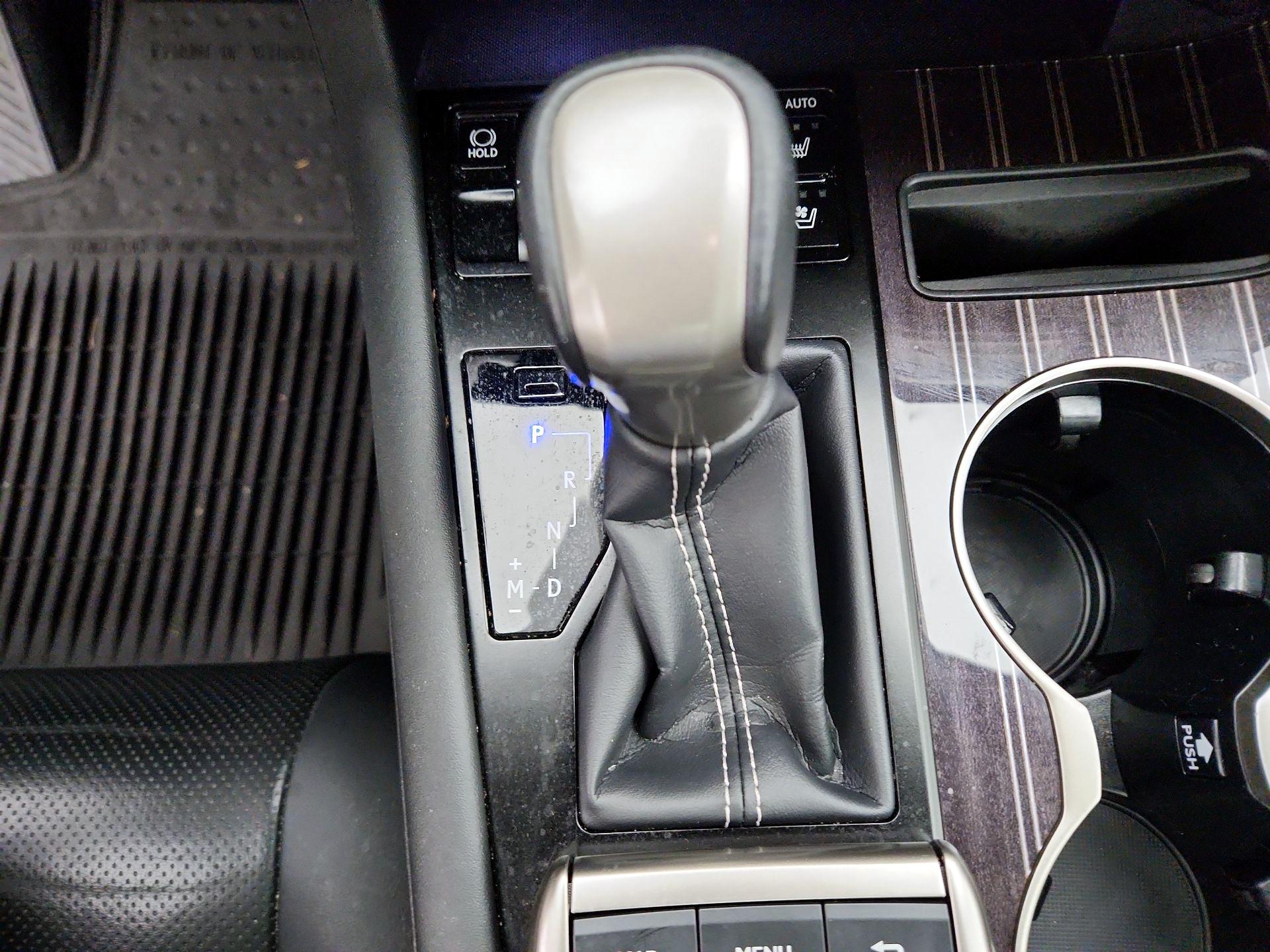 Thumbnail: 2021 Lexus RX - 18