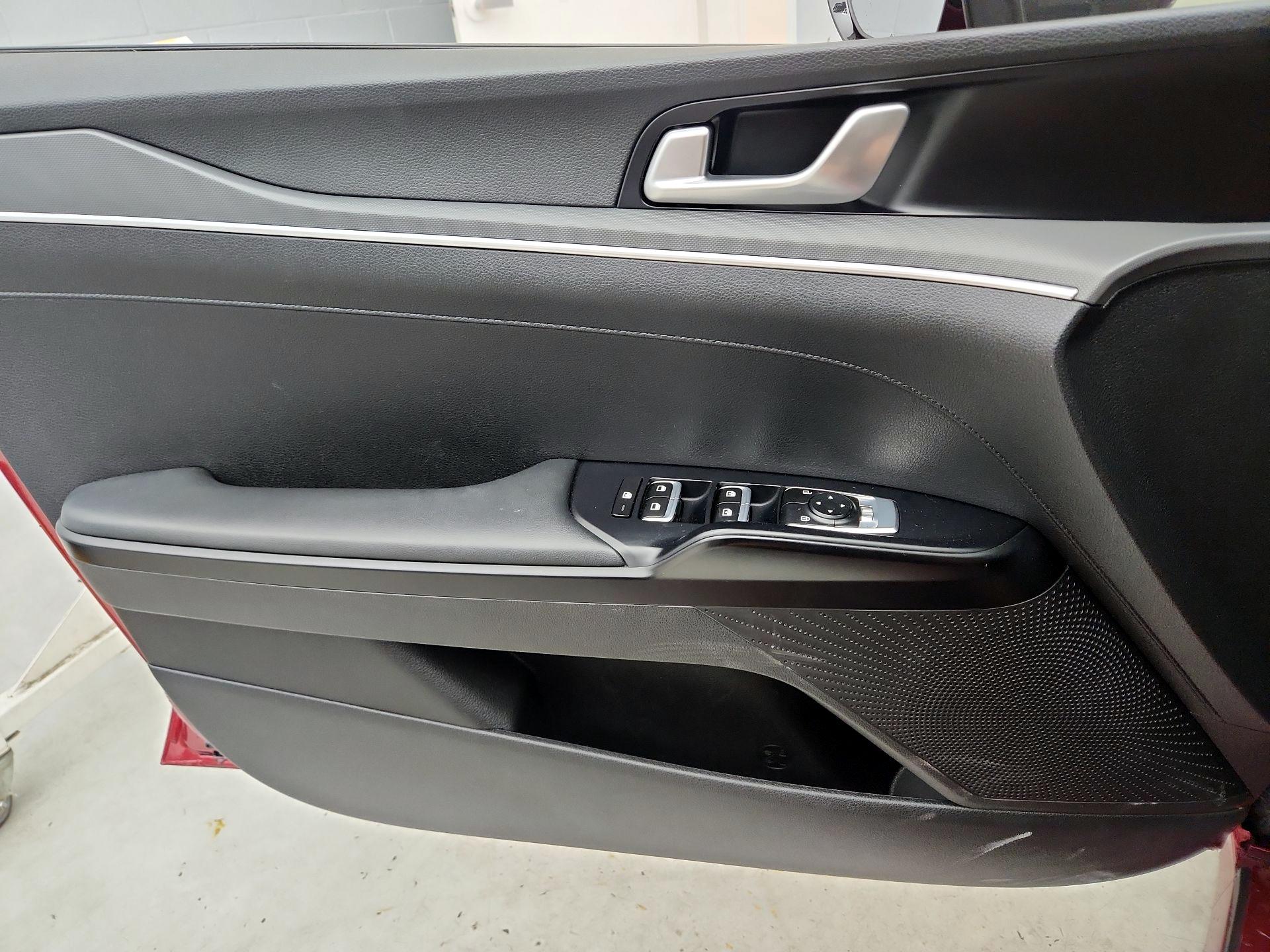 Thumbnail: 2022 Kia K5 - 12