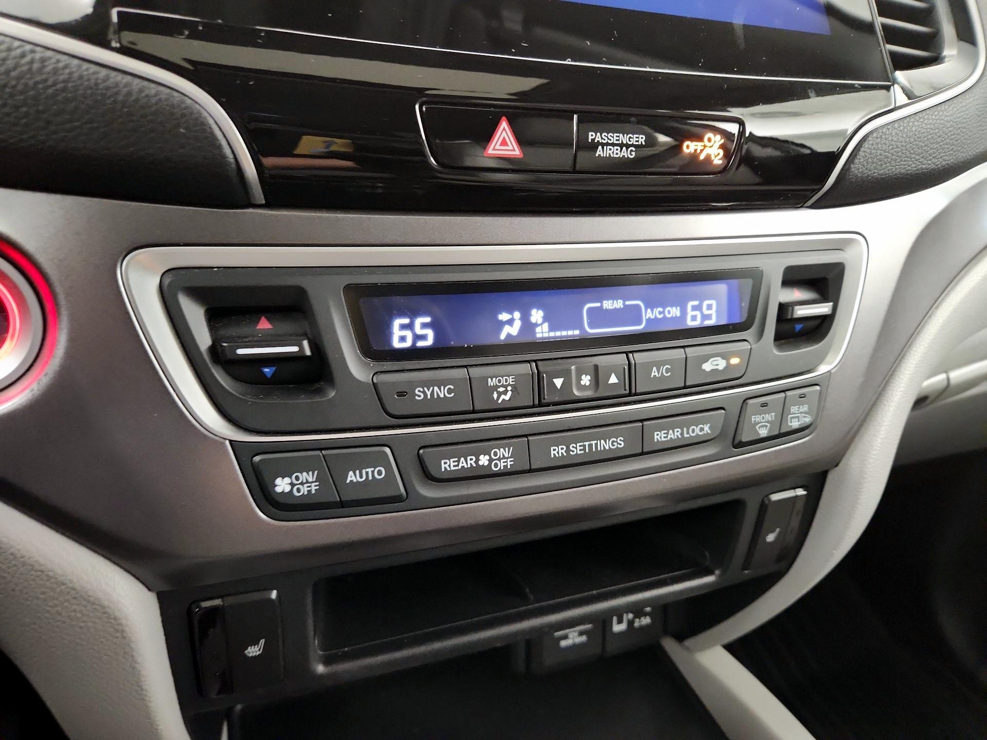 Thumbnail: 2020 Honda Pilot - 16