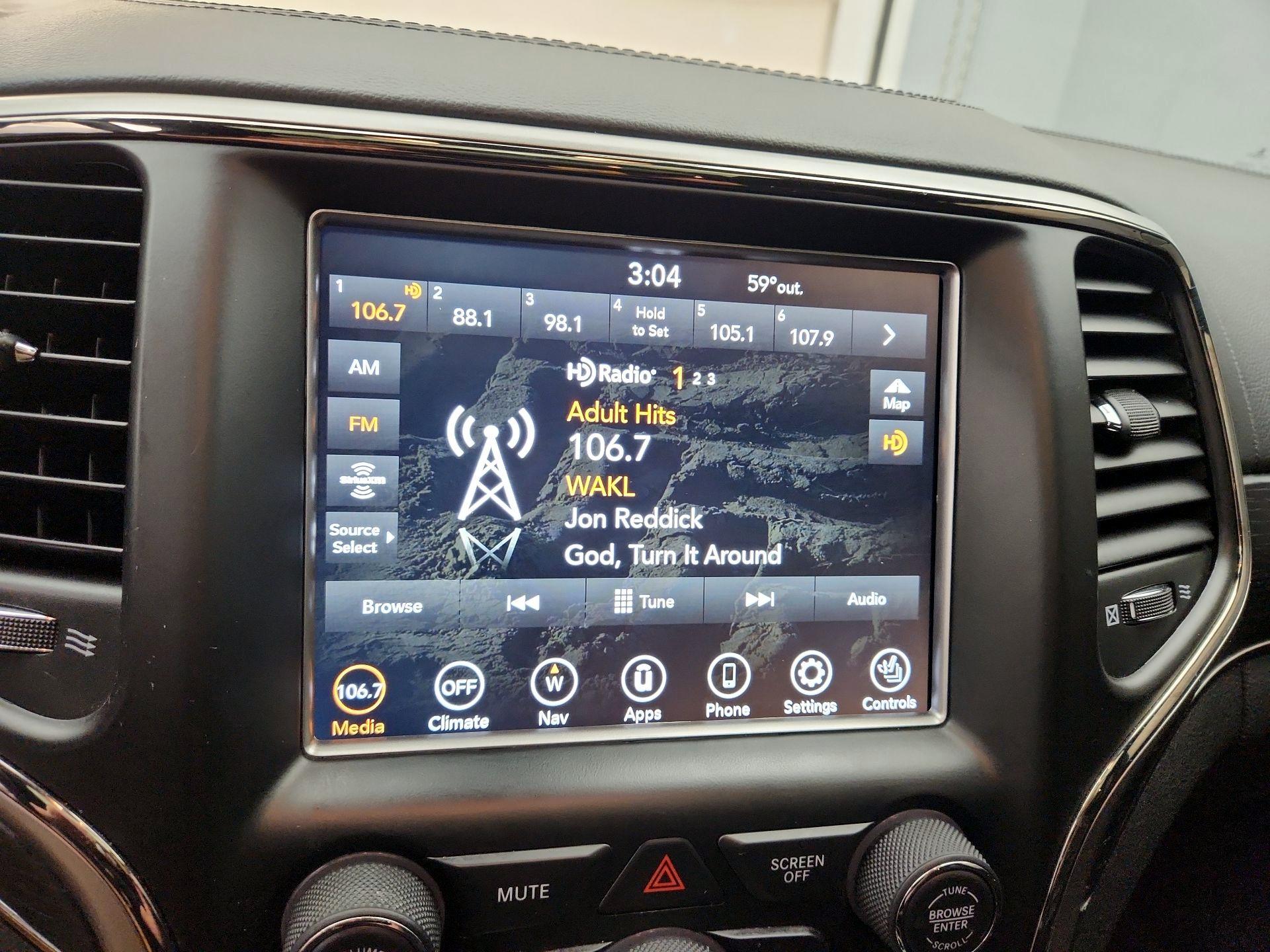 Thumbnail: 2018 Jeep Grand Cherokee - 16