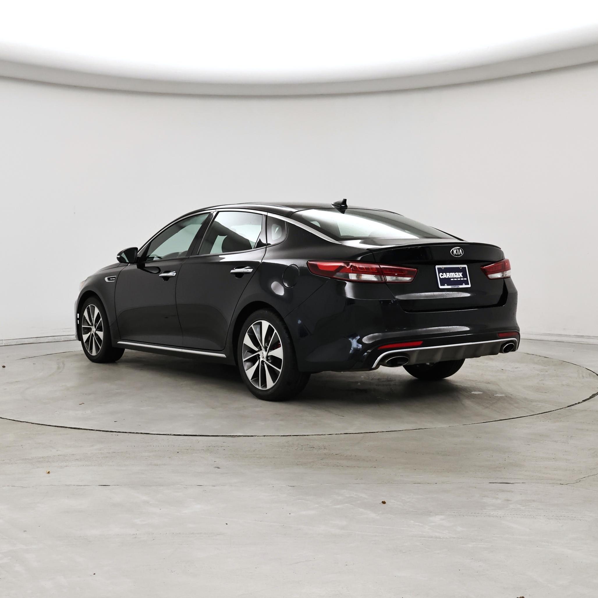 Thumbnail: 2016 Kia Optima - 2
