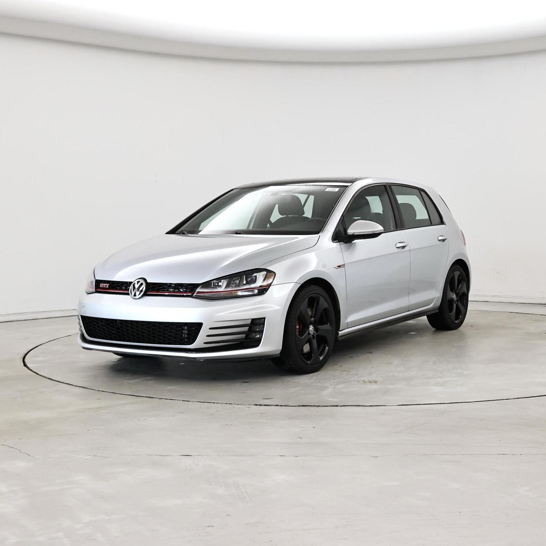 Thumbnail: 2016 Volkswagen Golf - 4