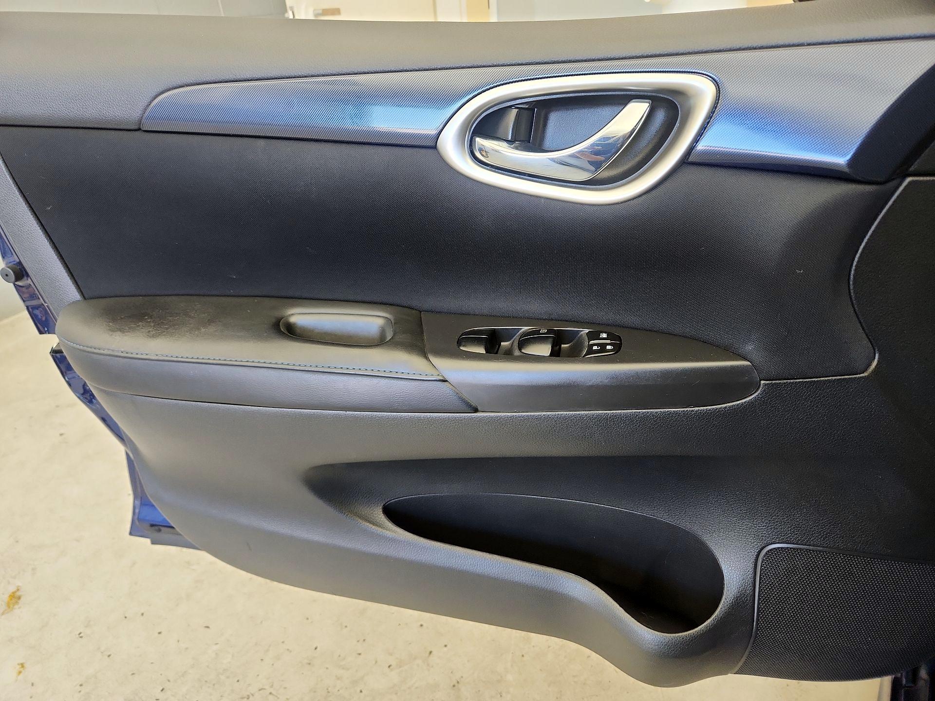 Thumbnail: 2018 Nissan Sentra - 12