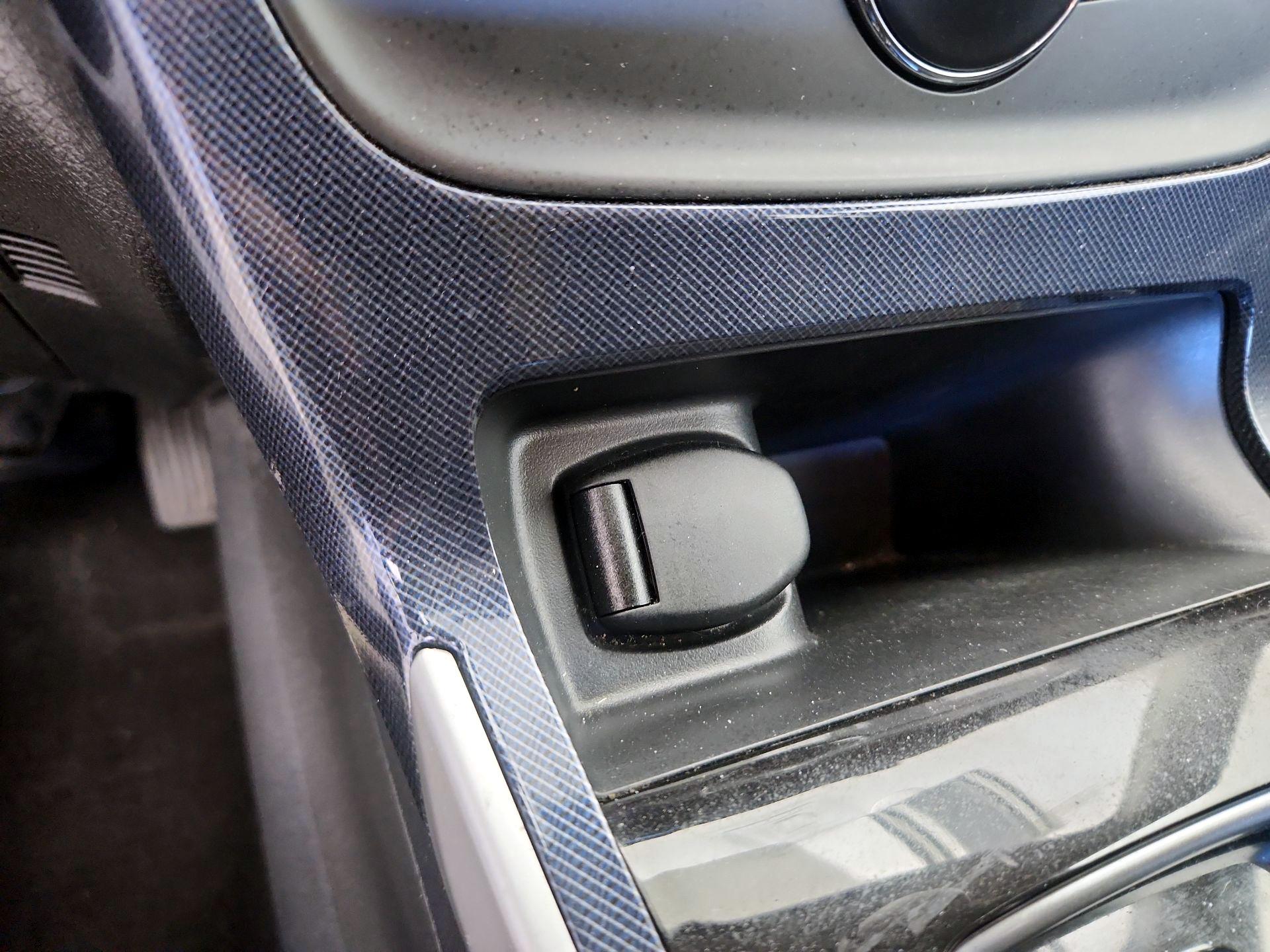 Thumbnail: 2018 Nissan Sentra - 18